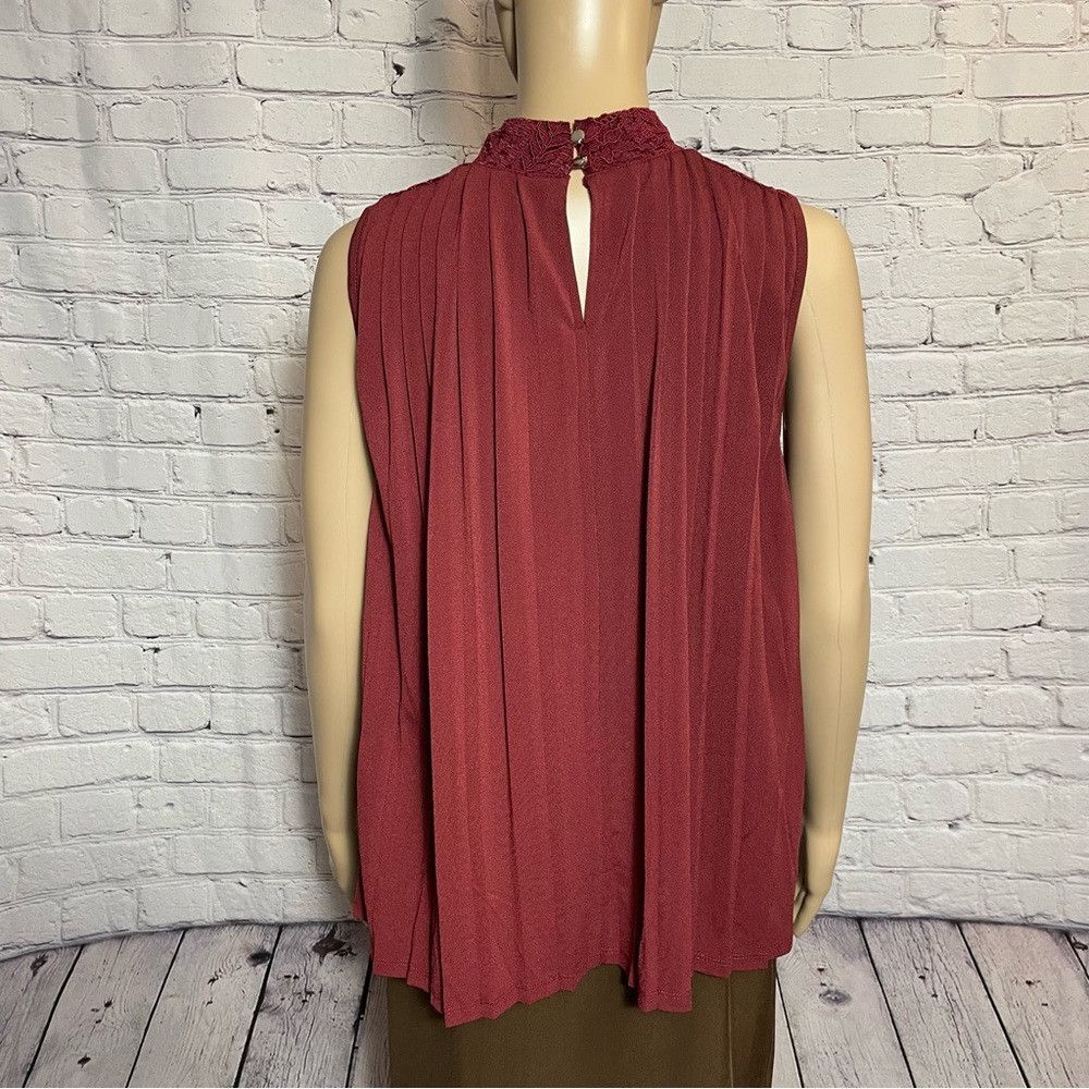 Other NWT New $68 Cable & Gauge Sleeveless Pleated Top With Embro Size S / US 4 / IT 40 - 4 Thumbnail