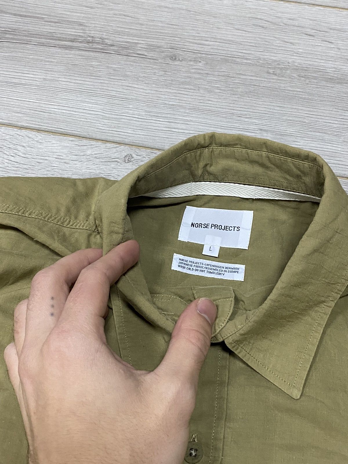 Norse Projects Norse Project shirt buttons Size US L / EU 52-54 / 3 - 3 Thumbnail