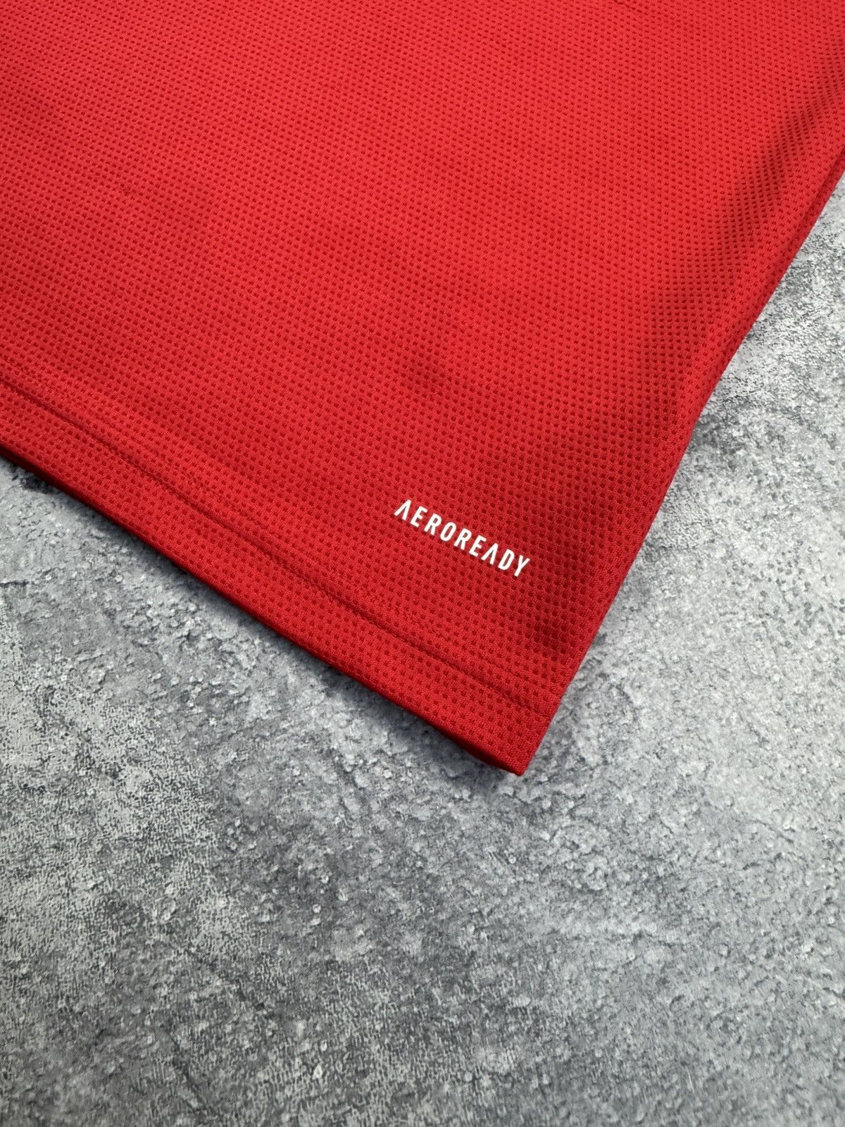 Adidas MANCHESTER UNITED 2021-2022 HOME FOOTBALL JERSEY ADIDAS Size US S / EU 44-46 / 1 - 6 Thumbnail