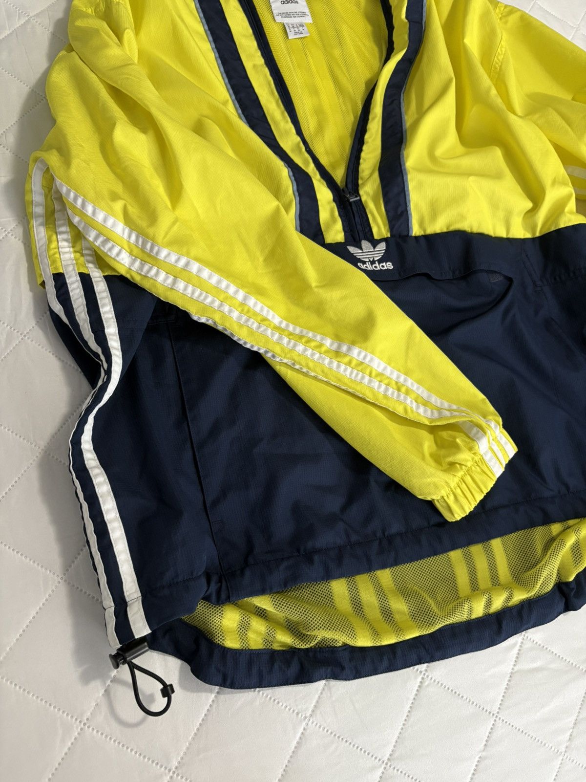 Adidas ADIDAS HOODED PARKA YELLOW NAVY Size US M / EU 48-50 / 2 - 3 Thumbnail