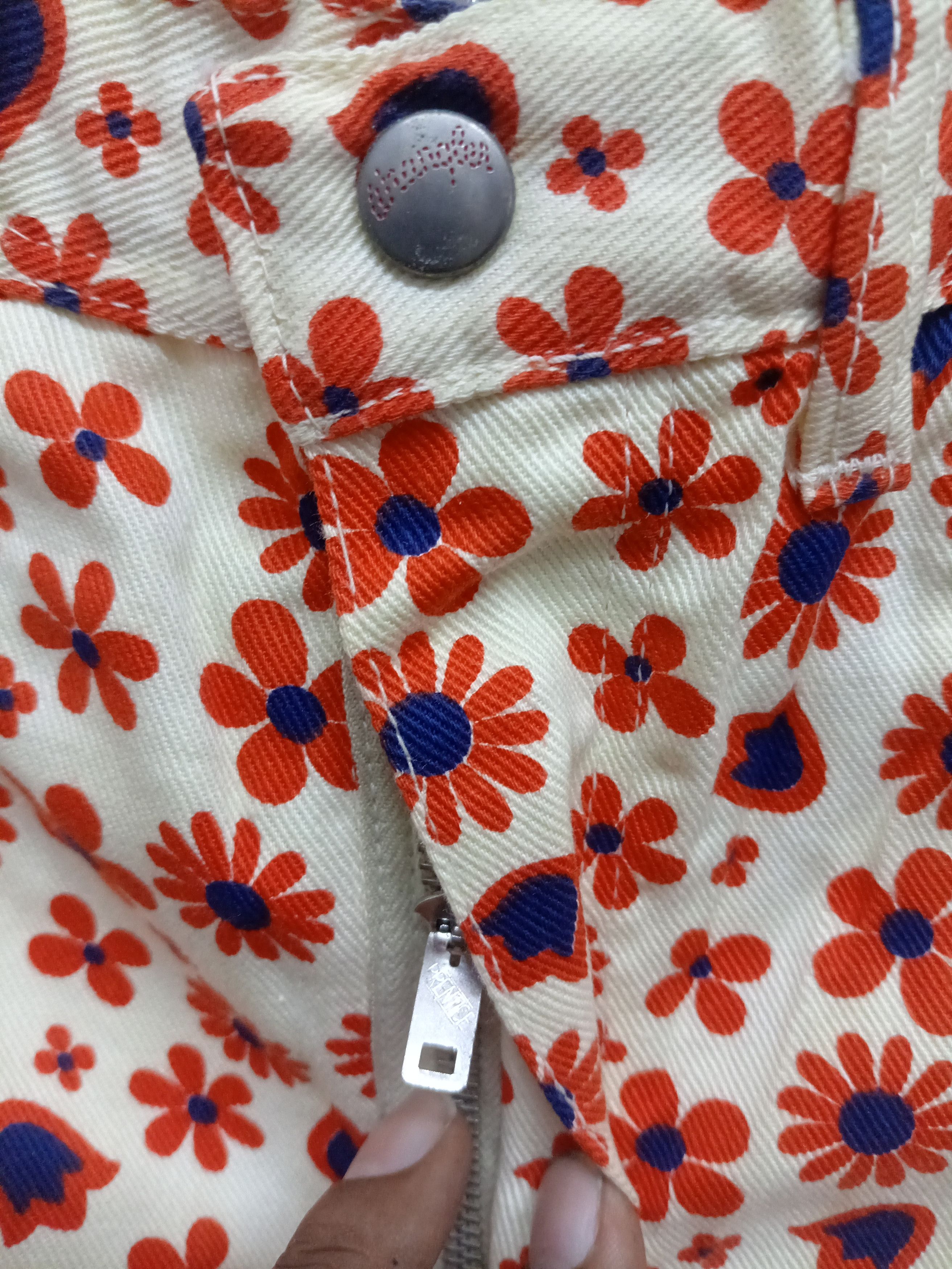 Wrangler Vintage 70's wrangler floral hippies jeans size 26 Size 26" / US 2 / IT 38 - 3 Thumbnail