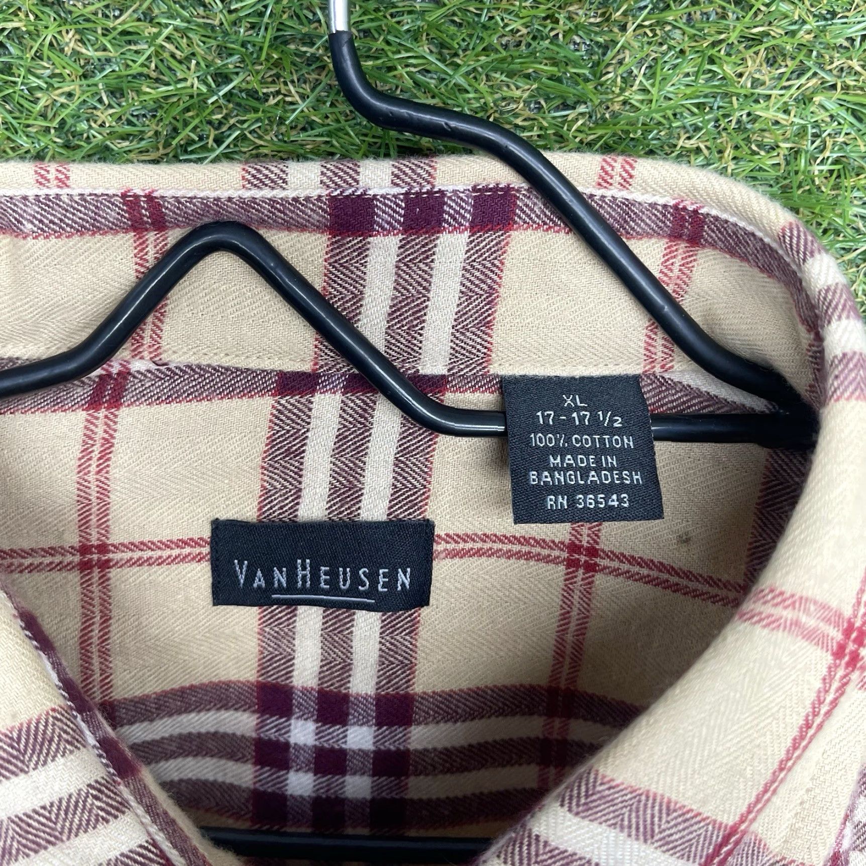 Van Heusen Van Heusen Shirt XL Plaid Flannel Button Up Casual NWT Beige Preppy Work Mens Size US XL / EU 56 / 4 - 6 Thumbnail