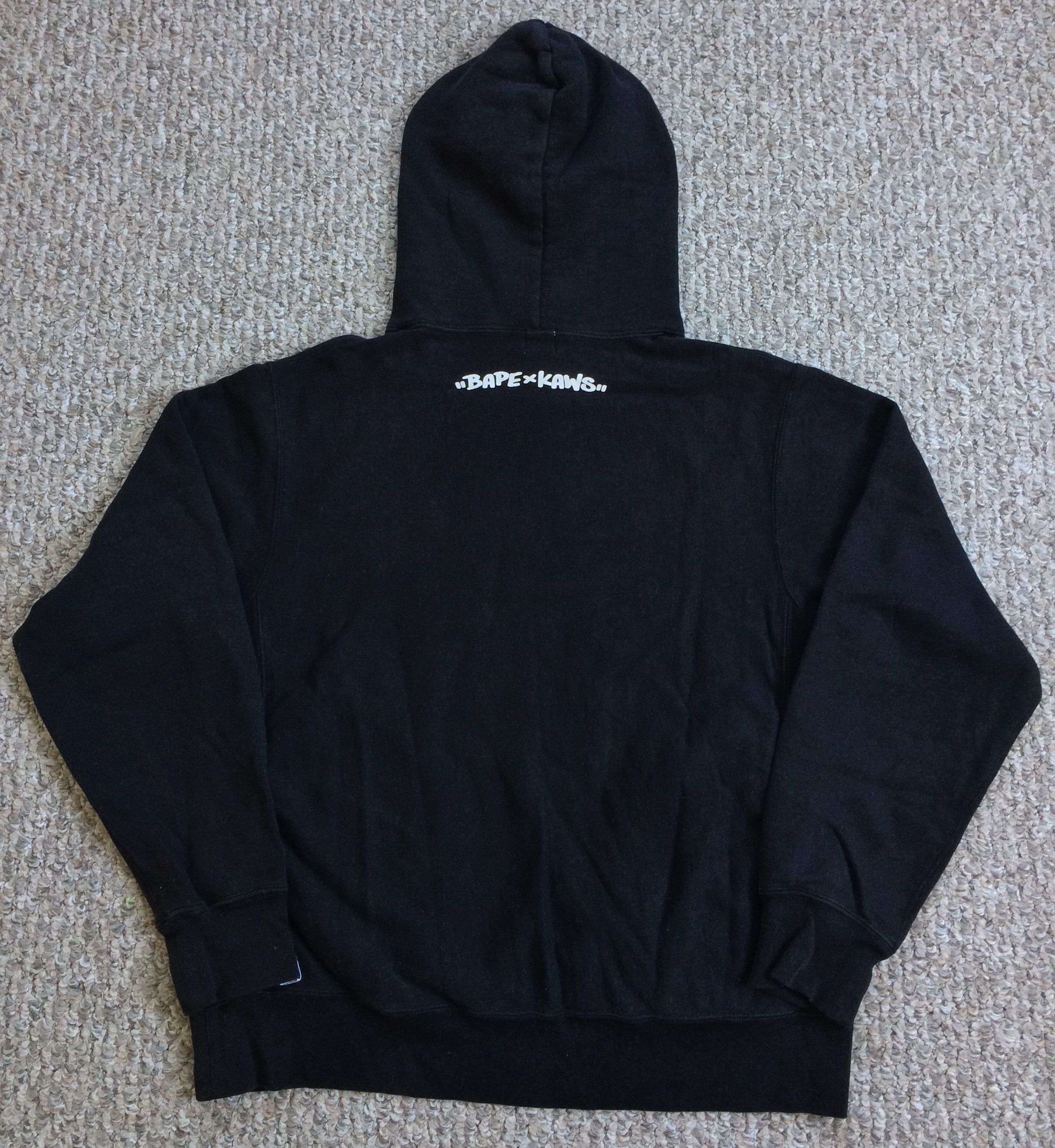 Bape × Kaws F/W 2005 Bape x Kaws Milo Hoodie Size US S / EU 44-46 / 1 - 6 Thumbnail