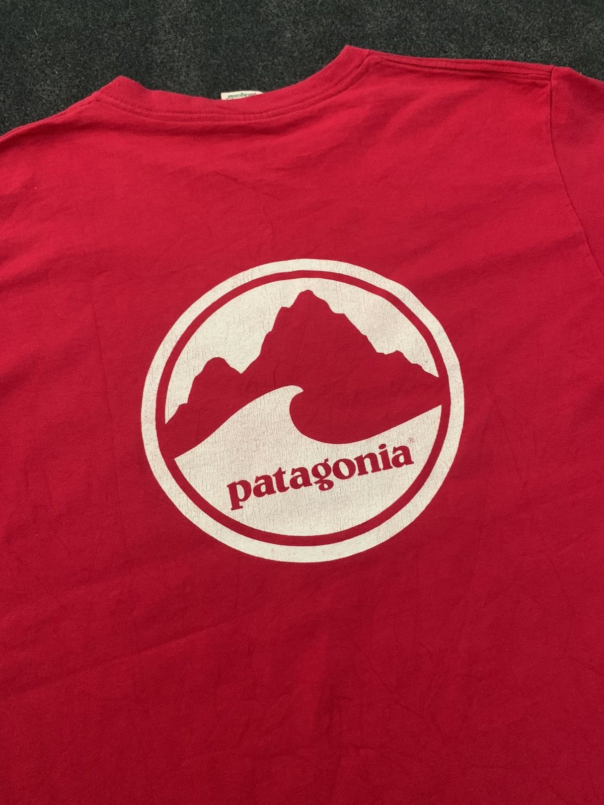 Patagonia Vintage Patagonia P-6 Logo T-Shirt Size US S / EU 44-46 / 1 - 9 Thumbnail