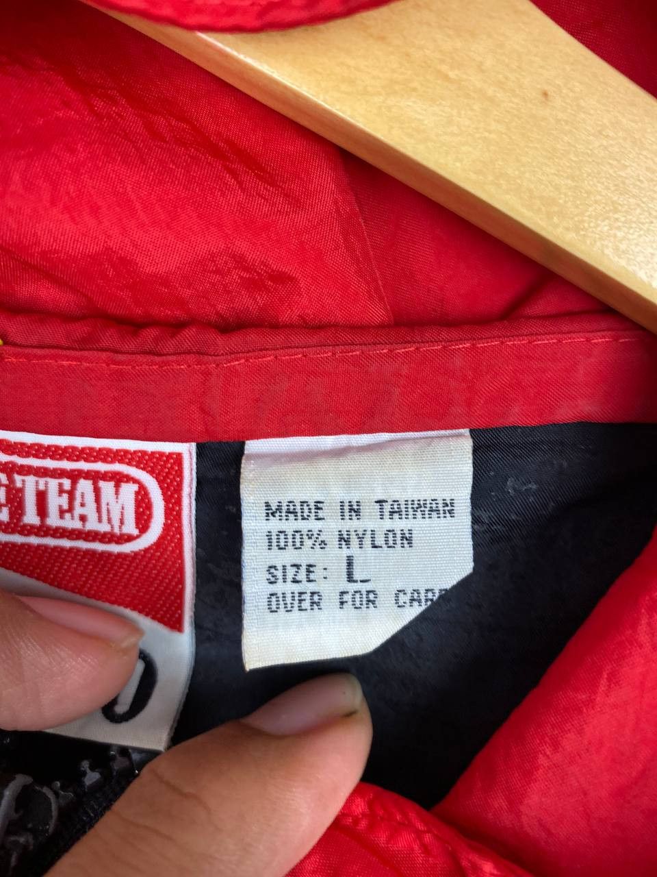 Marlboro Adventure Team vintage marlboro adventure team nice design light jacket Size US L / EU 52-54 / 3 - 8 Thumbnail