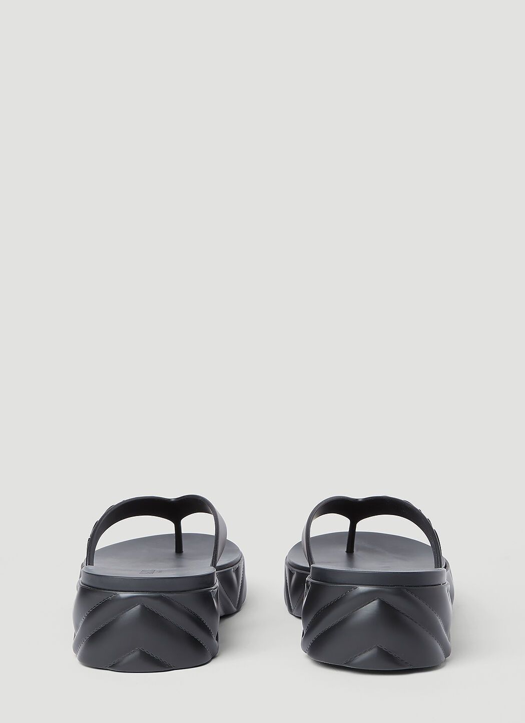 Gucci o1s1wg110425 Women's Thong Platform Sandals in Black Size US 7 / IT 37 - 4 Thumbnail
