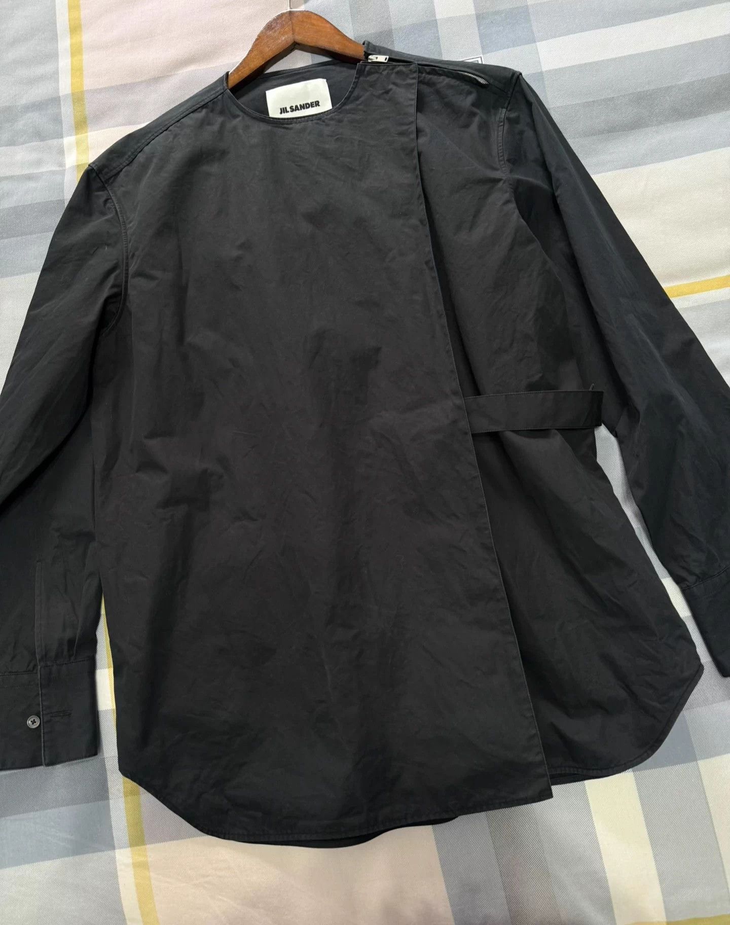 Jil Sander Jil Sander Men's Design Sharp Casual Shirt 9/10 Authentic Size US S / EU 44-46 / 1 - 4 Thumbnail