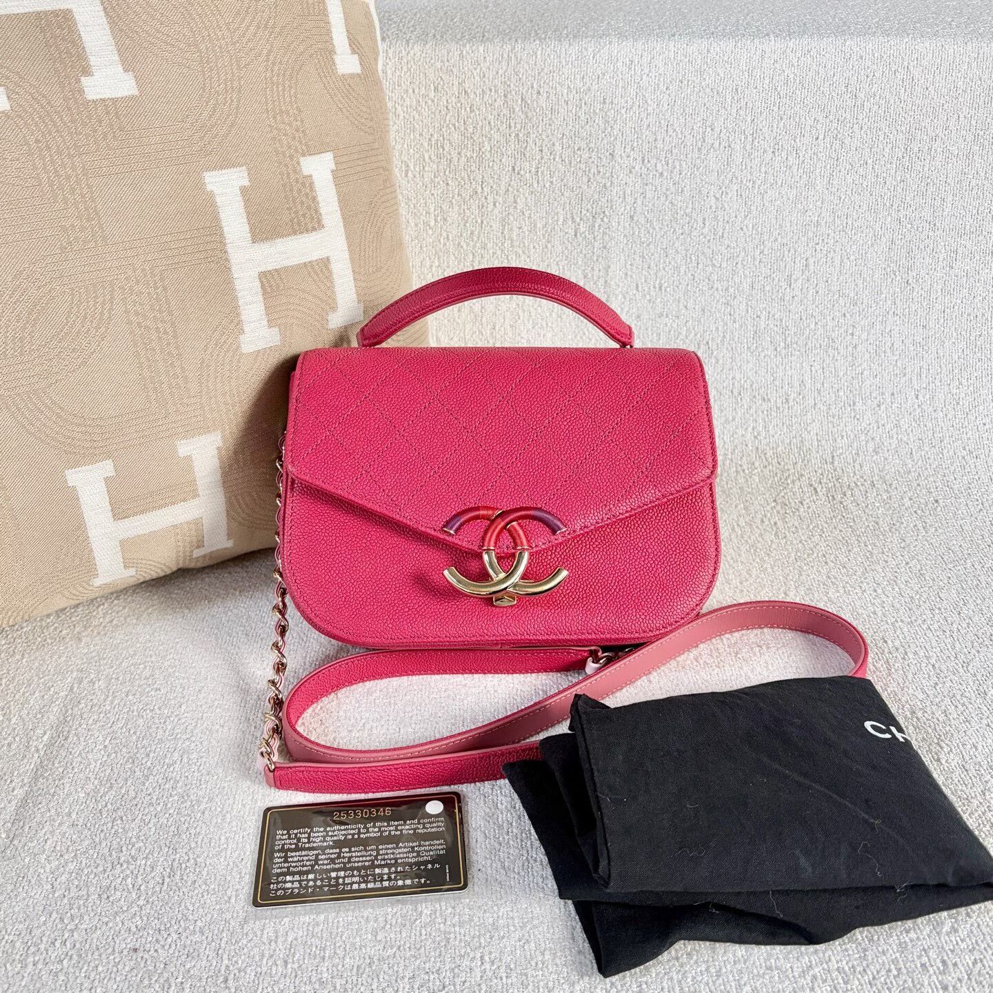 Chanel Pre-loved Bag Very good condition Size ONE SIZE - 1 Thumbnail
