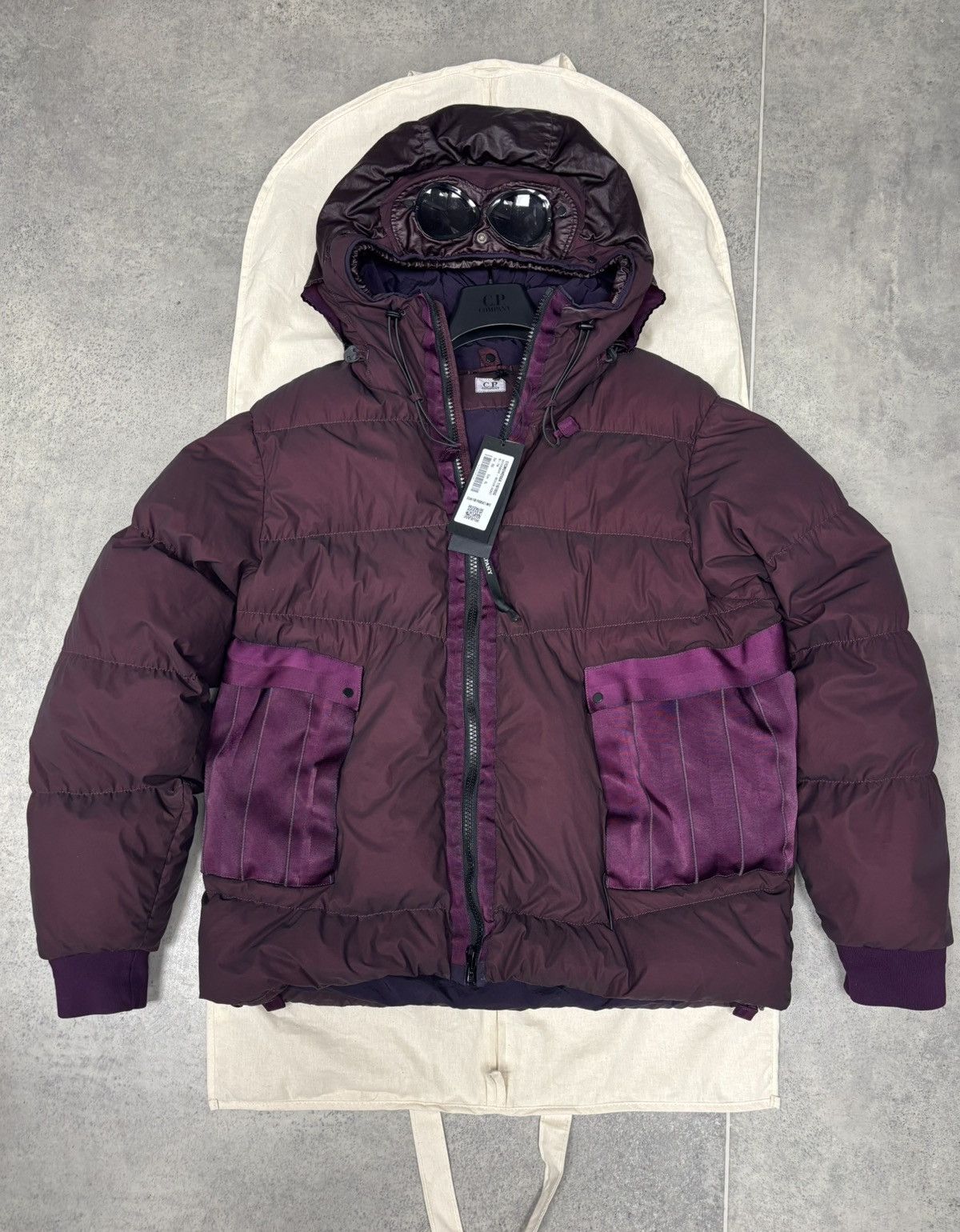 C.P. Company Cp Company burgundy puffer jacket Size US XL / EU 56 / 4 - 1 Thumbnail