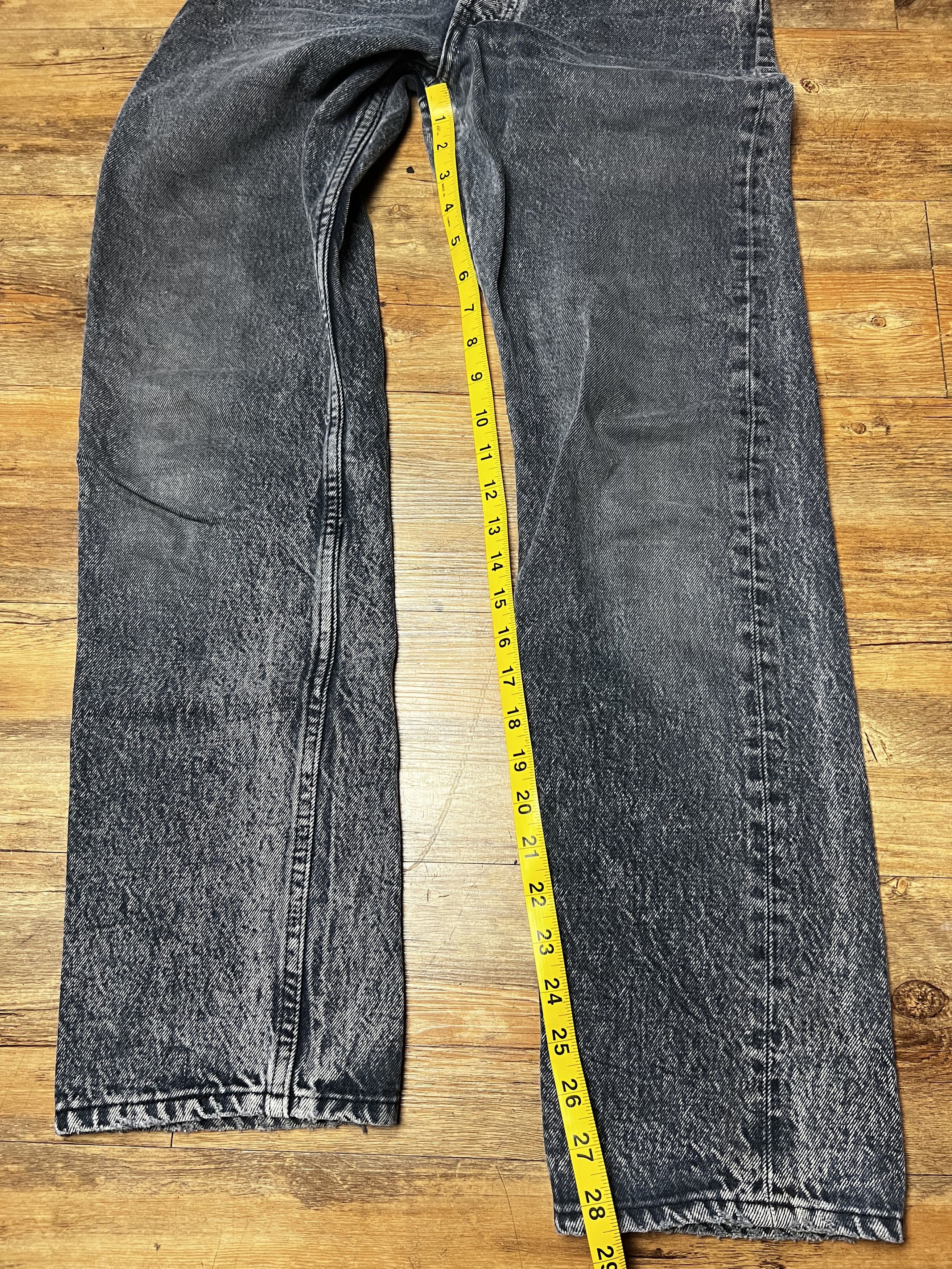 Levi's Vintage Clothing Vintage Levi's Straight Leg Button Fly Denim Jeans Size US 29 - 7 Thumbnail