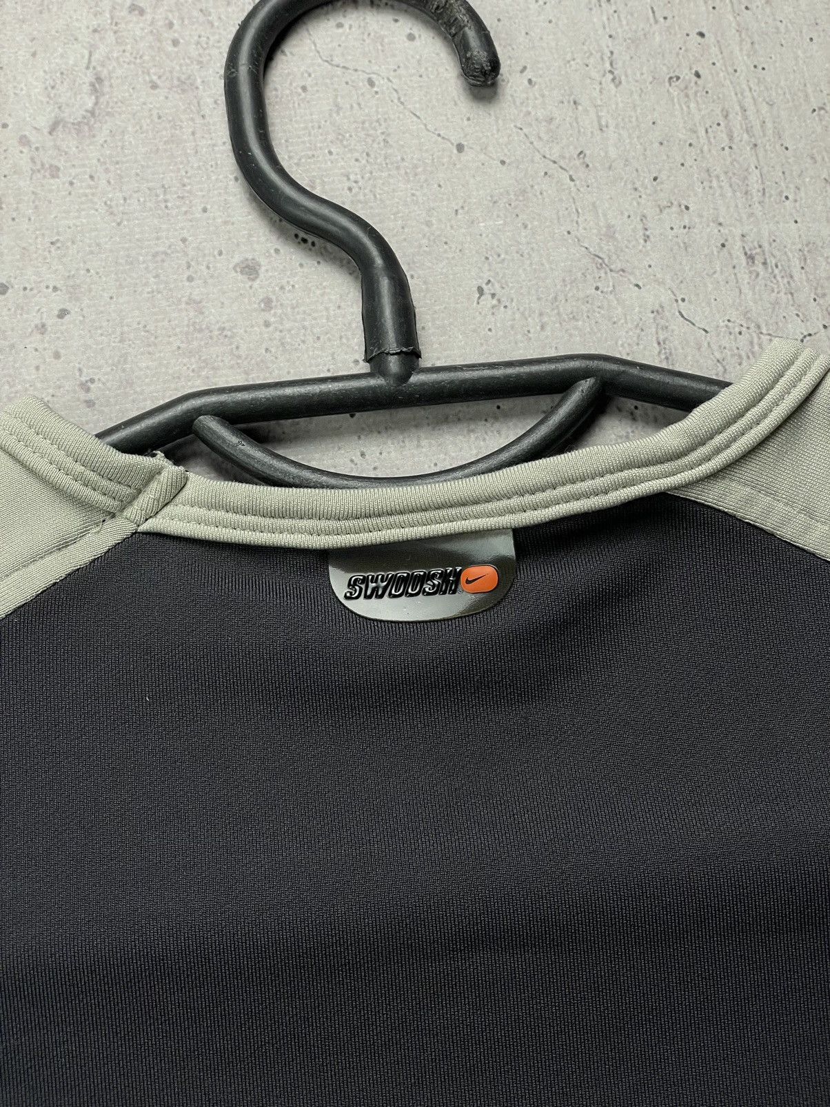 Nike × Vintage Vintage Nike Y2k Swoosh logo Tank Top Size US S / EU 44-46 / 1 - 9 Thumbnail