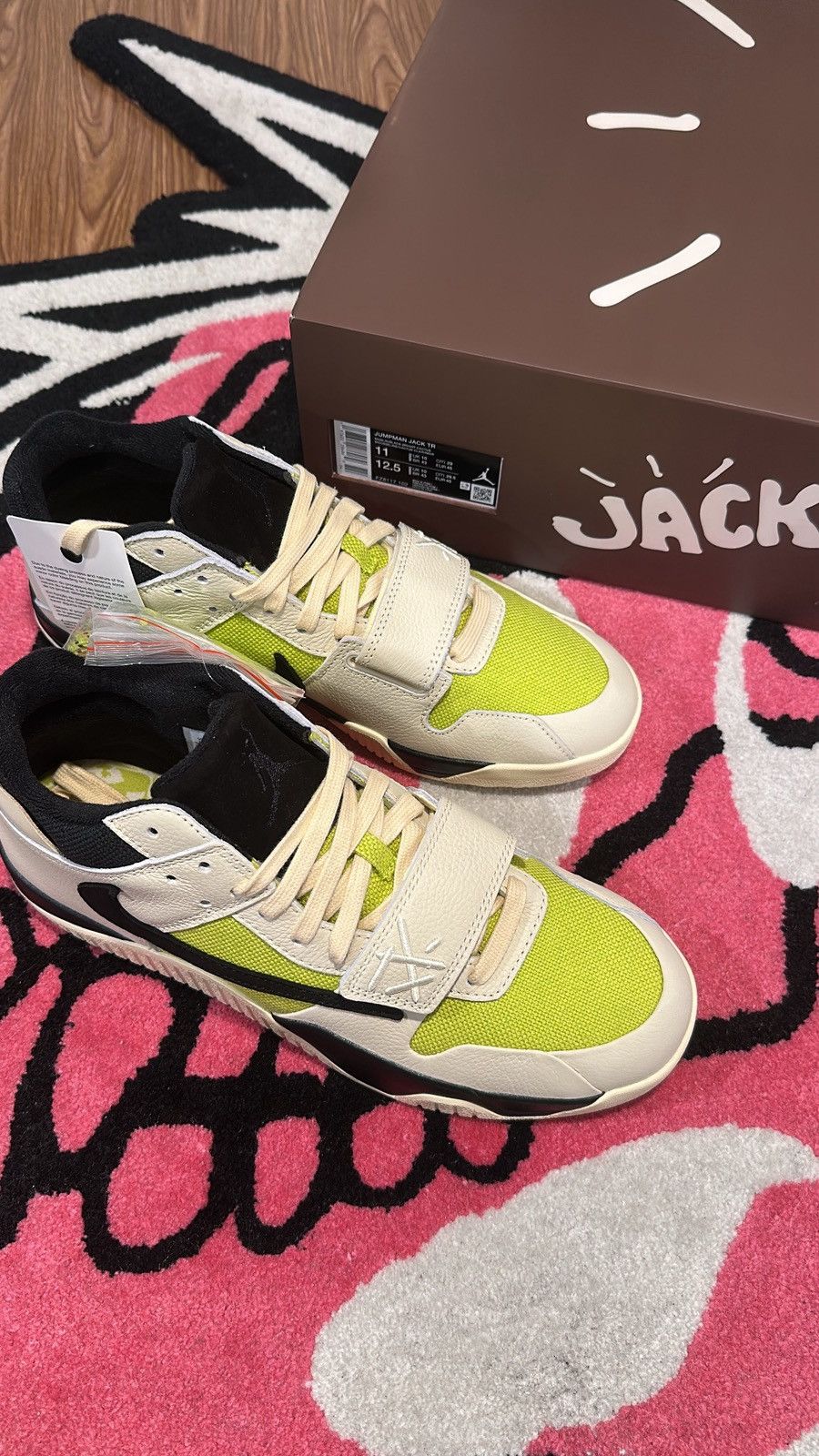 Jordan Brand × Nike × Travis Scott Jordan Jumpman Jack TR Travis Scott Bright Cactus Size US 11 / EU 44 - 15 Thumbnail