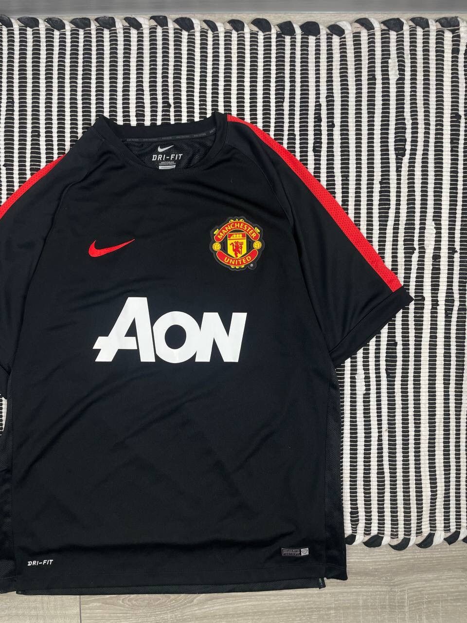 Other 2014/2015 Nike Manchester United Soccer Jersey T-Shirt Y2K Size US XL / EU 56 / 4 - 3 Thumbnail