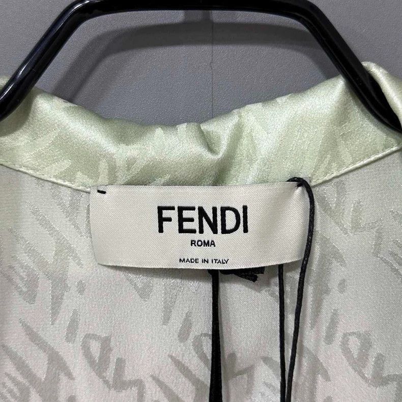 Fendi Fendi Graffiti Print Short Sleeve Shirt Size M / US 6-8 / IT 42-44 - 5 Thumbnail