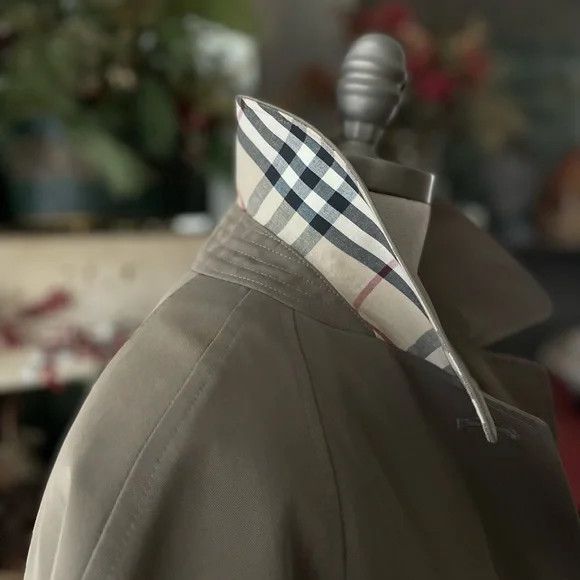 Burberry AS IS Burberry car coat jacket trench quiet luxury cbk Size M / US 6-8 / IT 42-44 - 4 Thumbnail