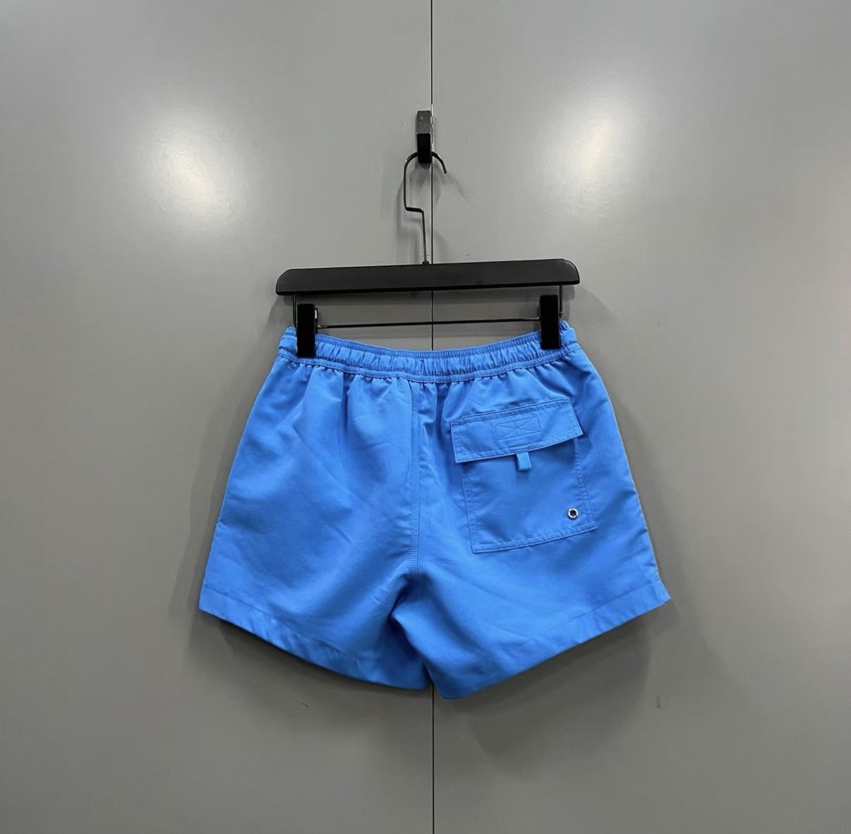 Burberry Burberry Blue Embroidered Logo Shorts J41 Size US 30 / EU 46 - 2 Thumbnail