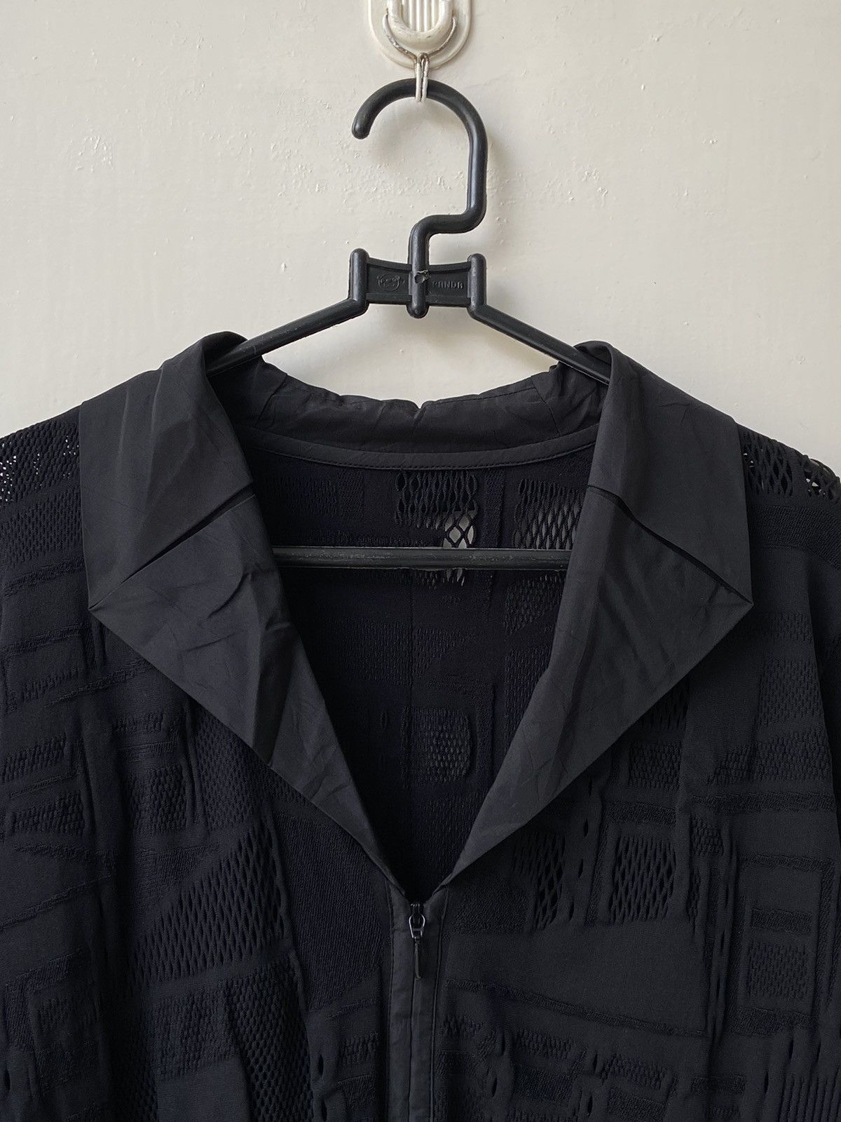 Hiroko Koshino Homme Hiroko Koshino Black Zipper Shirt Size US S / EU 44-46 / 1 - 4 Thumbnail