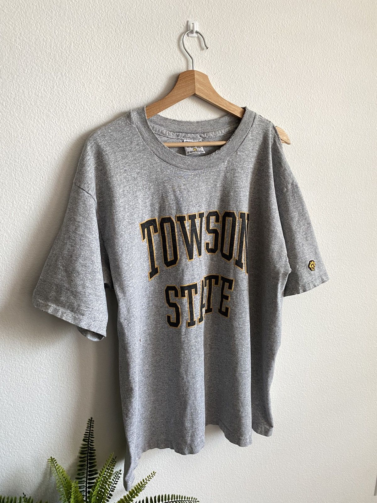 Vintage Vintage 90s Towson State College Single Stitch Thrashed Tee Size US XL / EU 56 / 4 - 2 Thumbnail