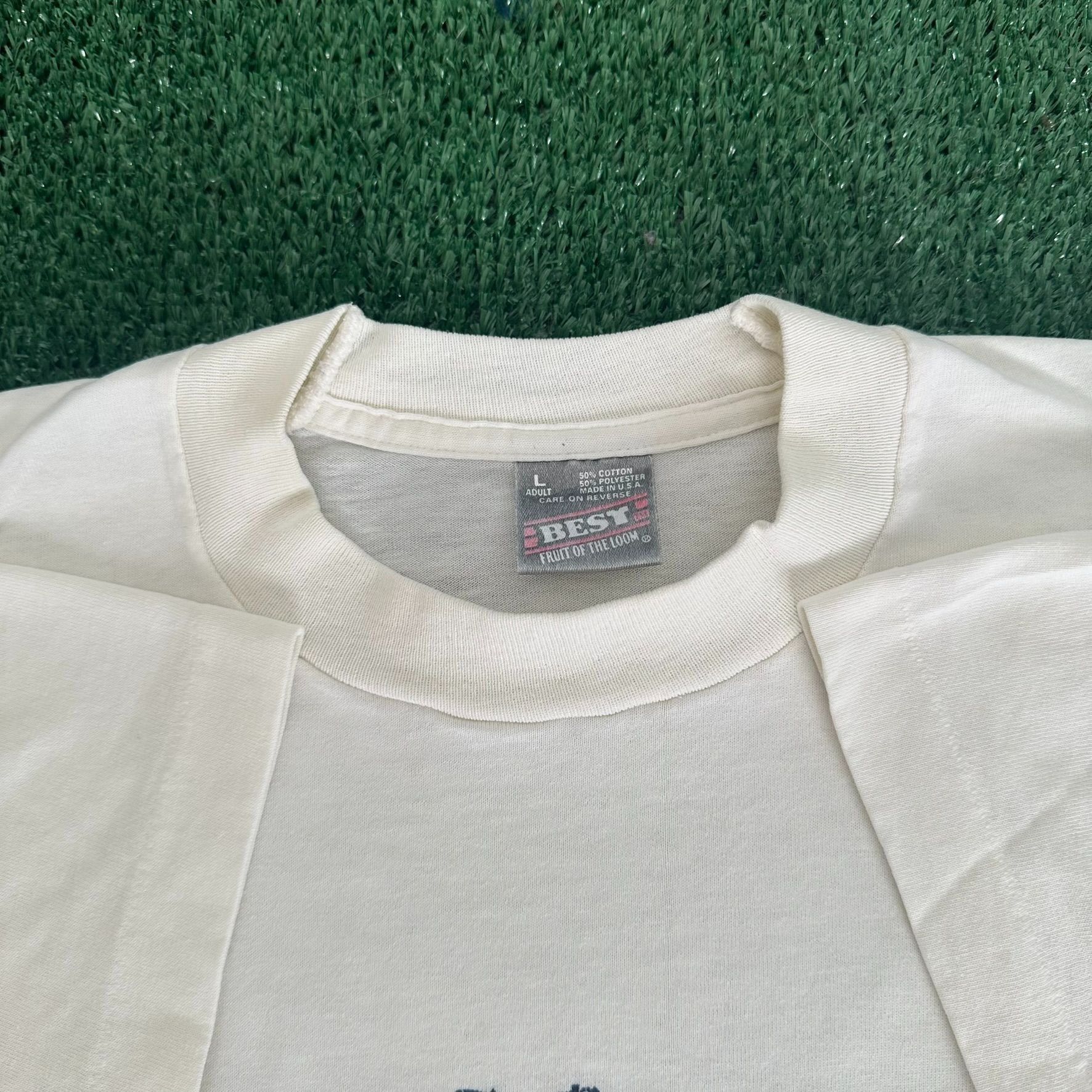 Fruit Of The Loom Vintage 90s Arkansas River Lodge T-Shirt Outdoor Nature Tee Size US L / EU 52-54 / 3 - 4 Thumbnail