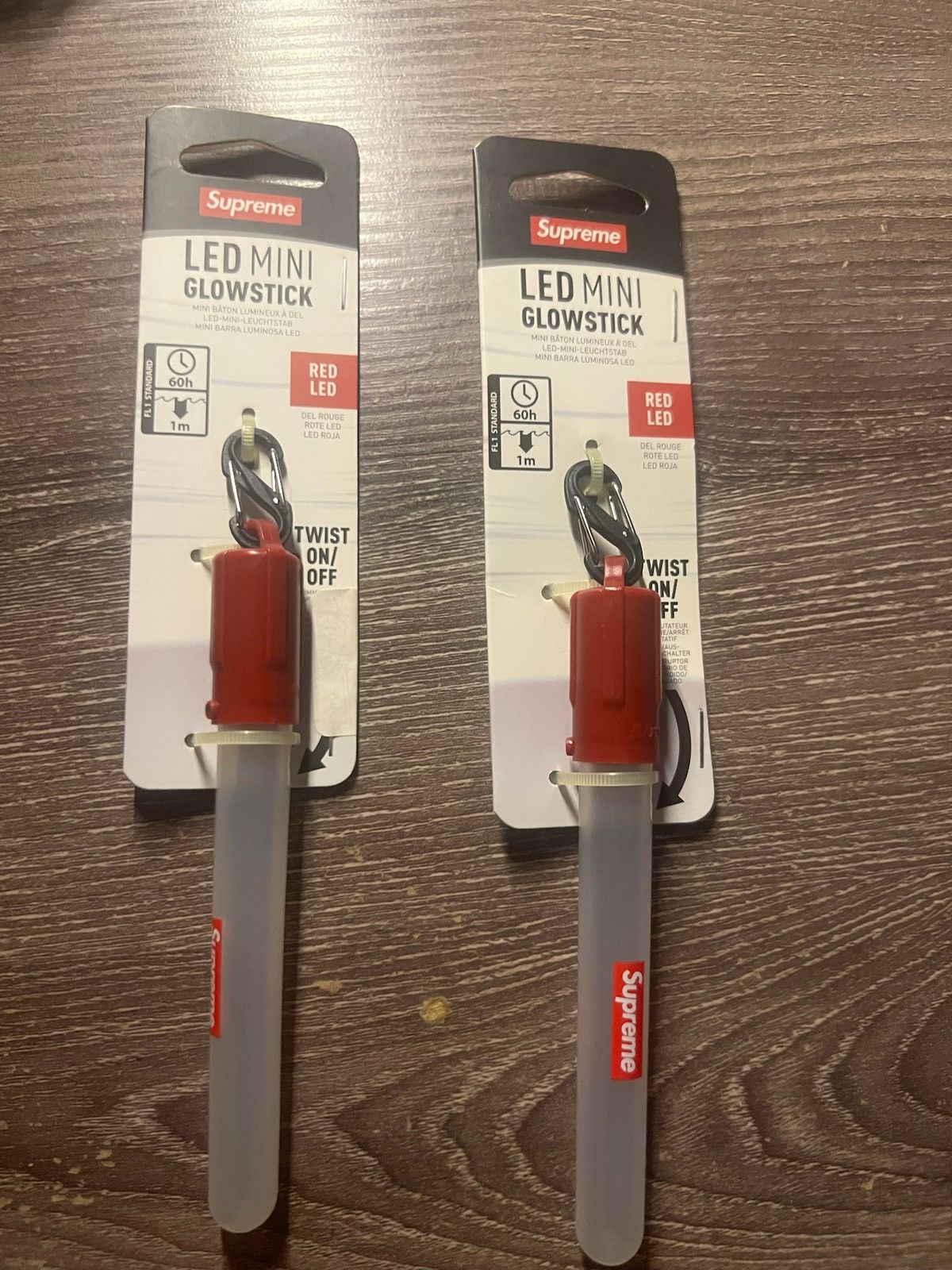 Supreme Supreme Night Lite Keychain (SS18) Size ONE SIZE - 2 Thumbnail