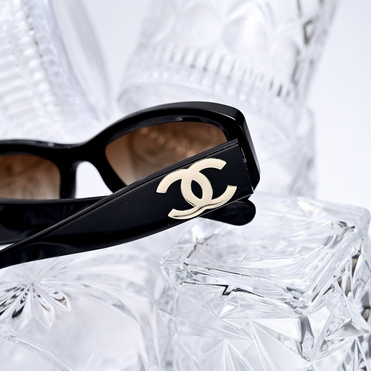 Chanel CHANEL 0CH5493 SUNGLASSES Size ONE SIZE - 5 Thumbnail