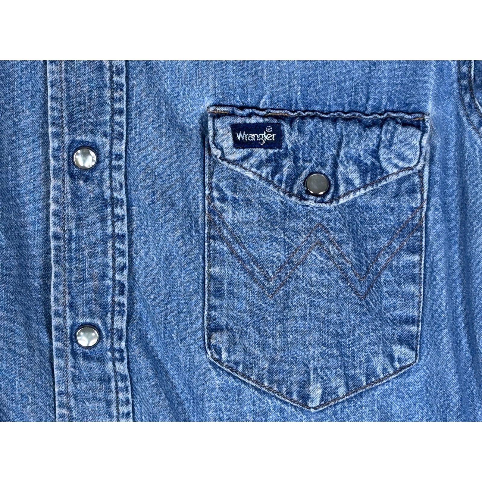 Wrangler Wrangler ProGear Denim Western Shirt USA Made 15x33 Long Size US M / EU 48-50 / 2 - 12 Thumbnail