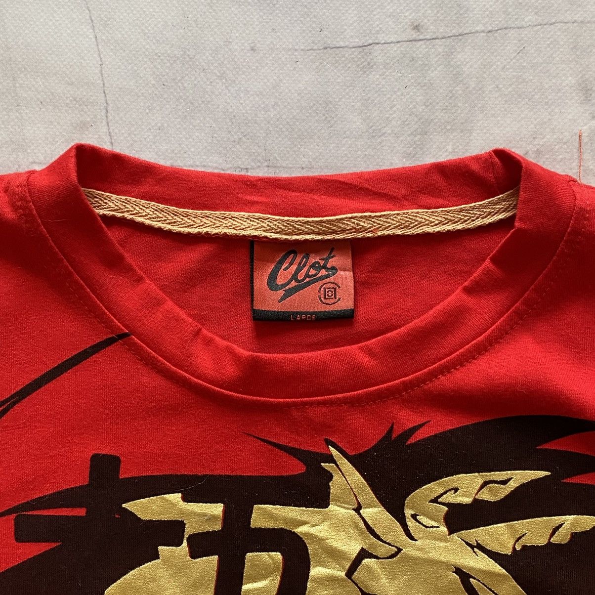 CLOT CLOT Chinese Inspiration Hieroglyph Big Logo T-Shirt Y2K Size US L / EU 52-54 / 3 - 7 Thumbnail