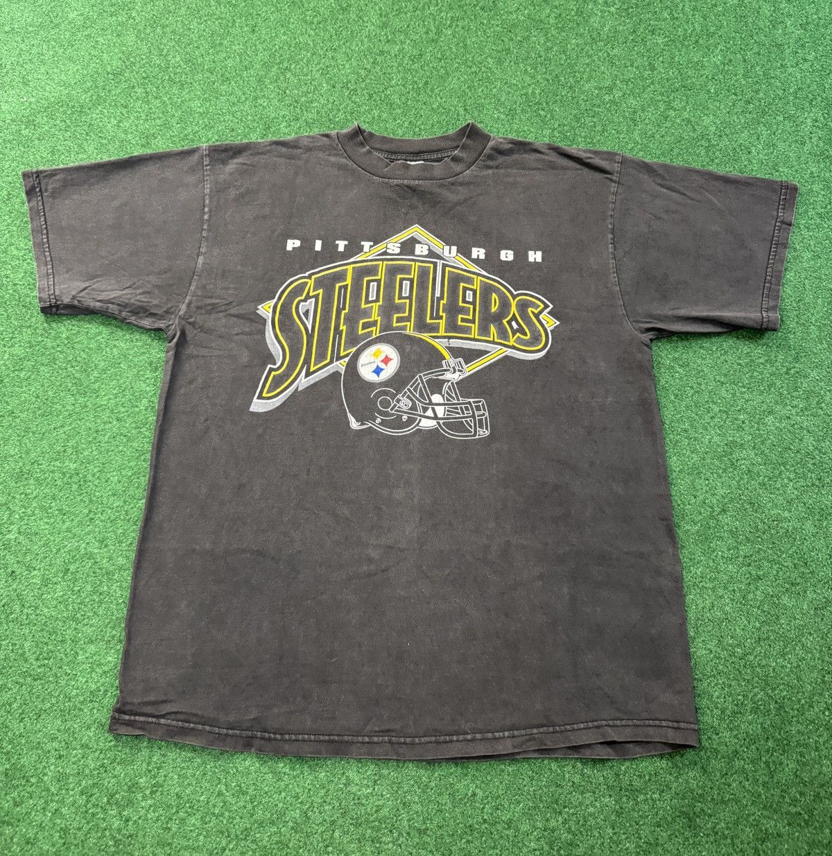 Logo 7 Vintage 90s Pittsburgh Steelers Logo 7 Faded XL T Shirt Size US XL / EU 56 / 4 - 1 Thumbnail