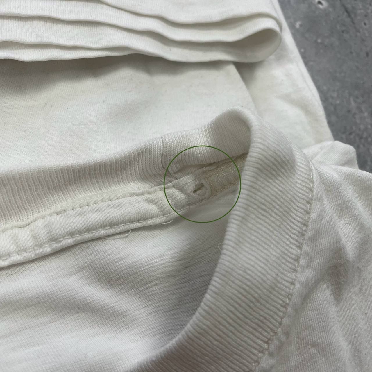 Vintage Vintage 2000s Blank T Shirt White Size XL Size US XL / EU 56 / 4 - 7 Thumbnail