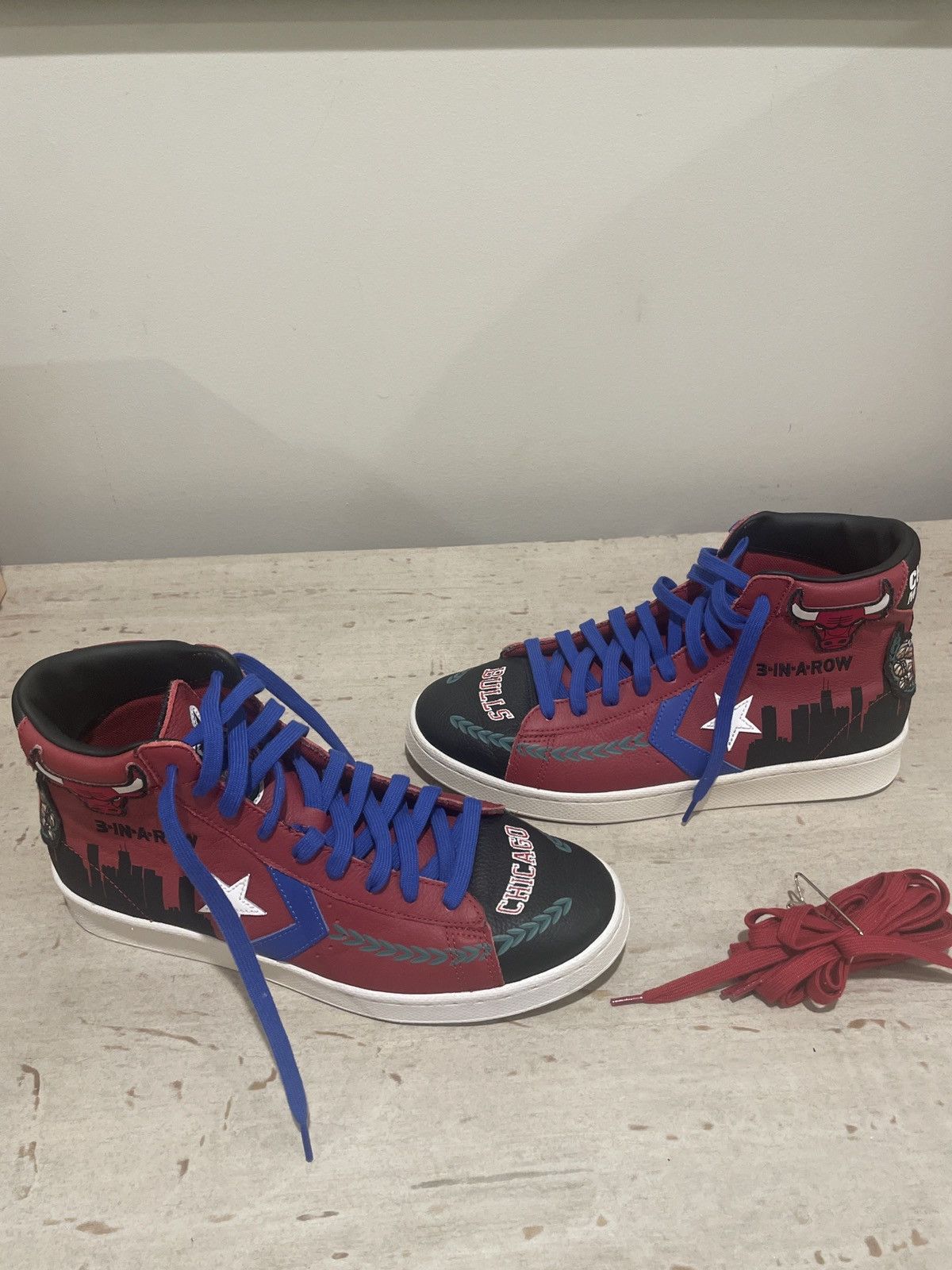 Converse Converse x Chinatown Market x Chicago Bulls Size US 9.5 / EU 42-43 - 1 Thumbnail