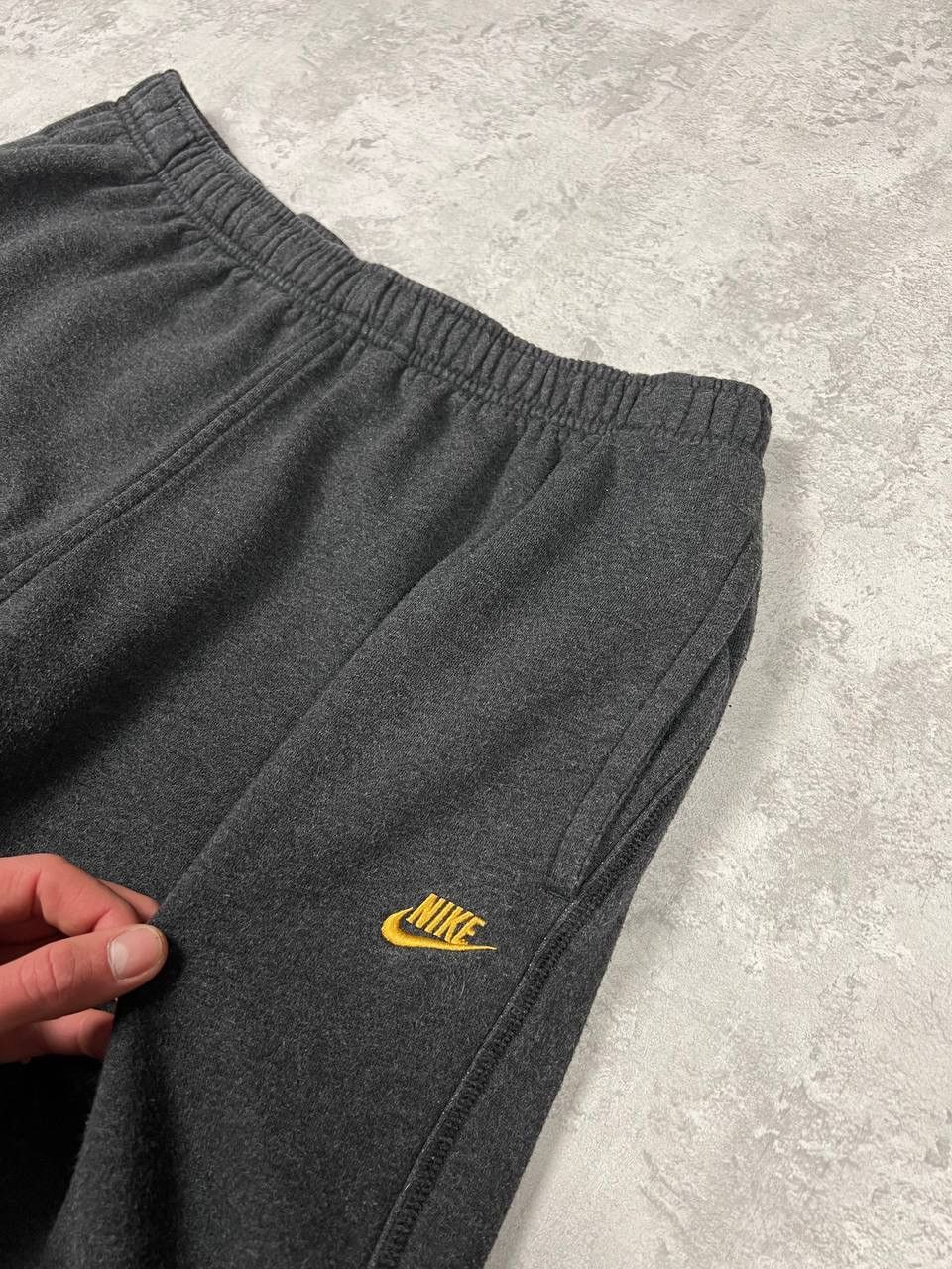Nike Vintage Nike Baggy Grey Sweatpants Joggers Pants Size XL Size US 38 / EU 54 - 6 Thumbnail