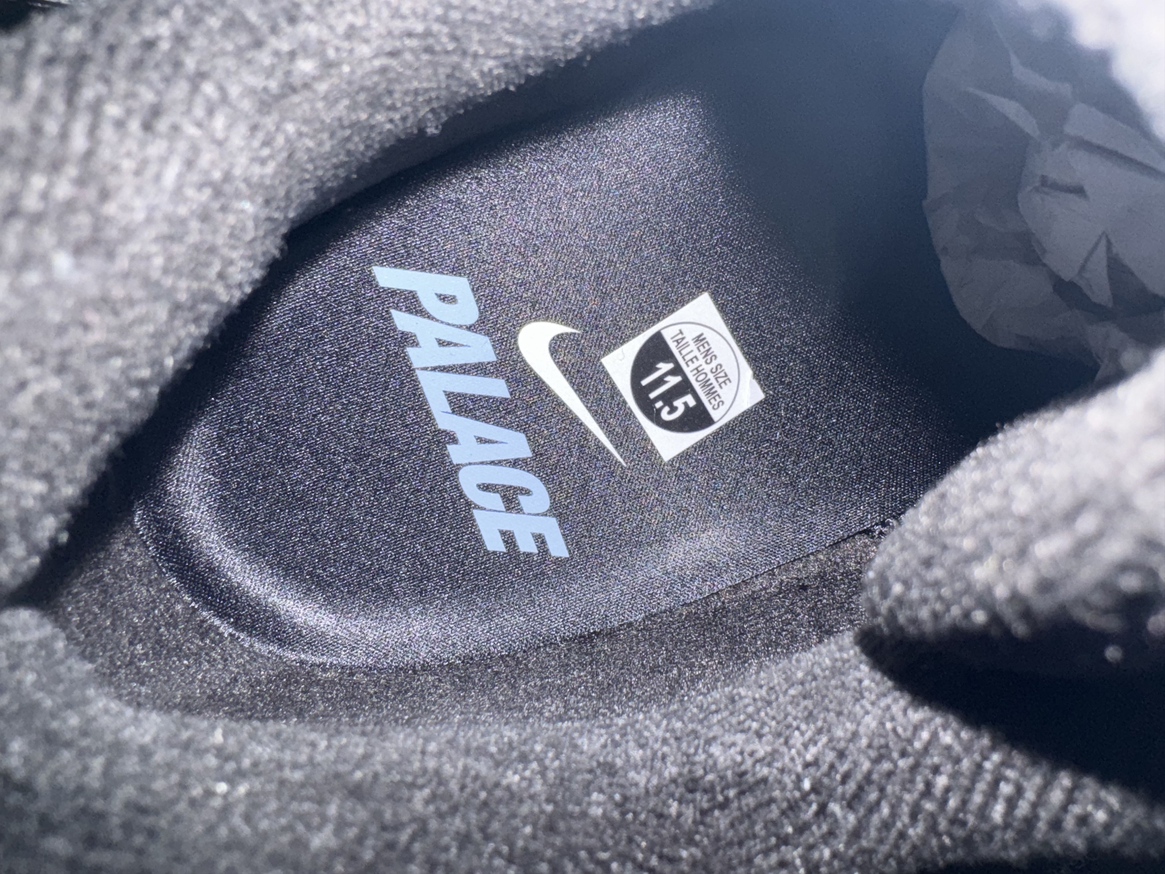 Palace Palace x Nike Air Max 95 "Big Bubble" Size US 11.5 / EU 44-45 - 3 Thumbnail