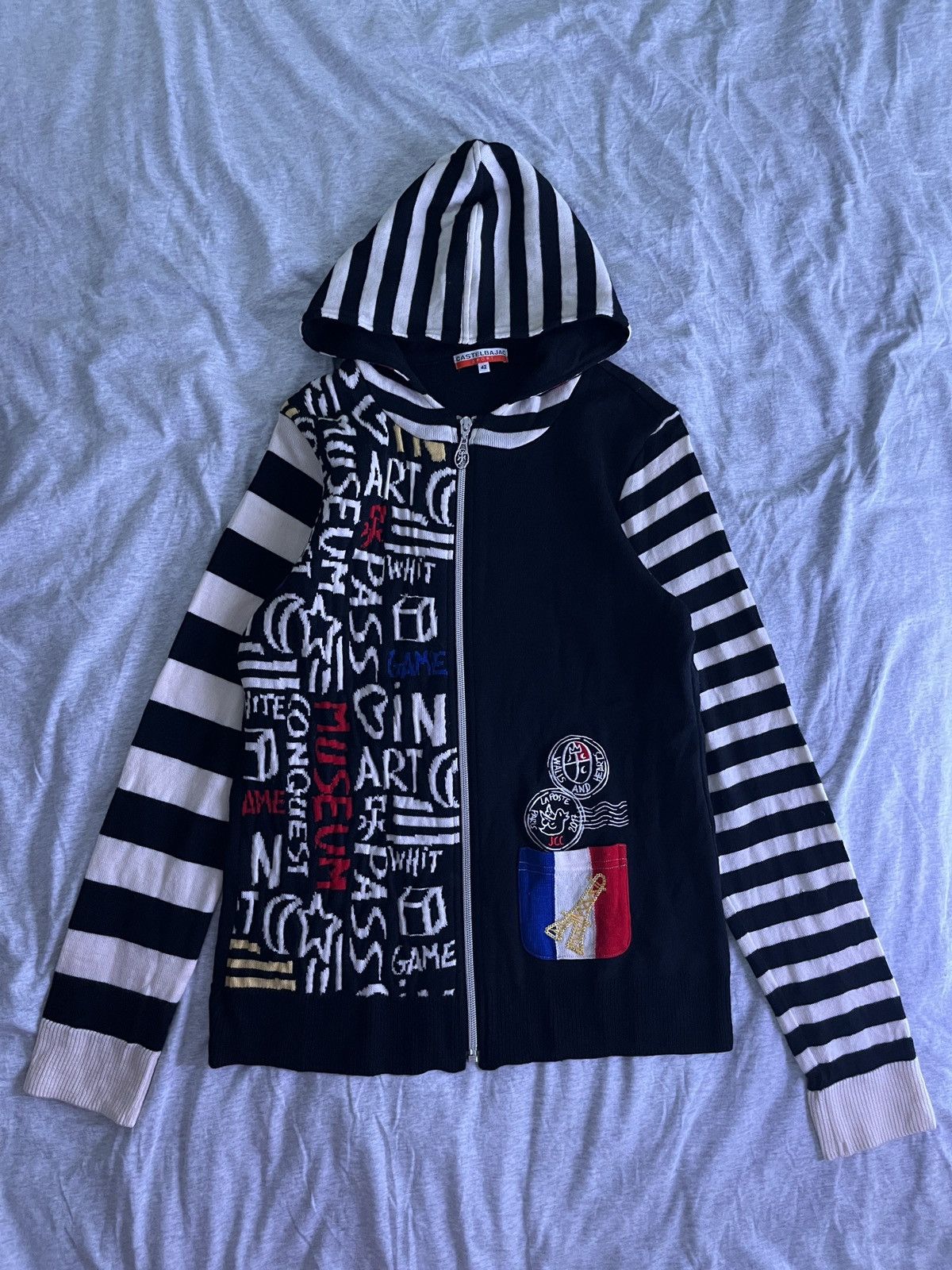 Jean Charles De Castelbajac Vintage Castelbajac Sport Zip up Hoodie Size US S / EU 44-46 / 1 - 1 Thumbnail