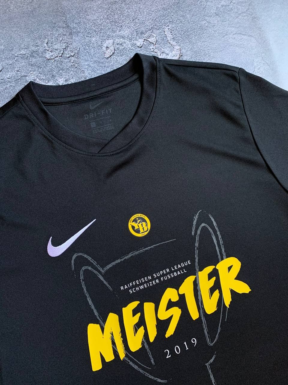 Nike Nike BSC Young Boys Meister 2019 Soccer Jersey Black Size US L / EU 52-54 / 3 - 4 Thumbnail