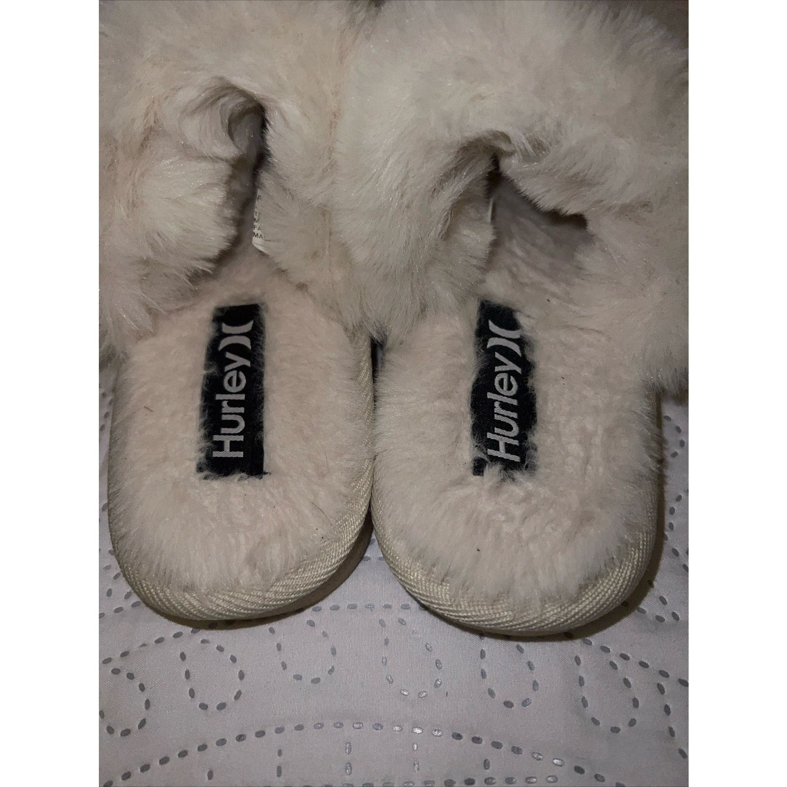 Hurley Slippers Size 6 Hurley Carol Cream Faux Fur 2 Straps Slides Size US 6 / IT 36 - 5 Thumbnail