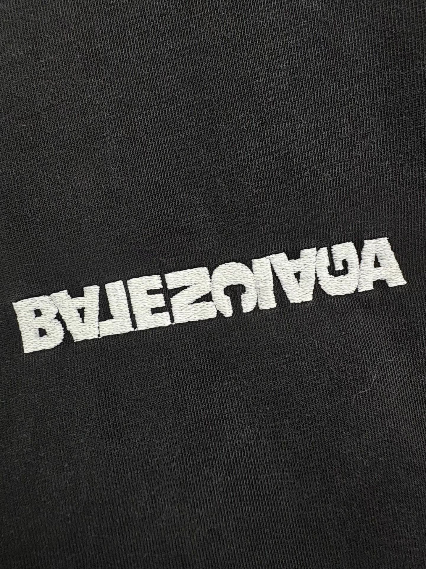 Balenciaga BALENCIAGA Washed Vintage Inverted Logo T-shirt K1 Size US L / EU 52-54 / 3 - 3 Thumbnail
