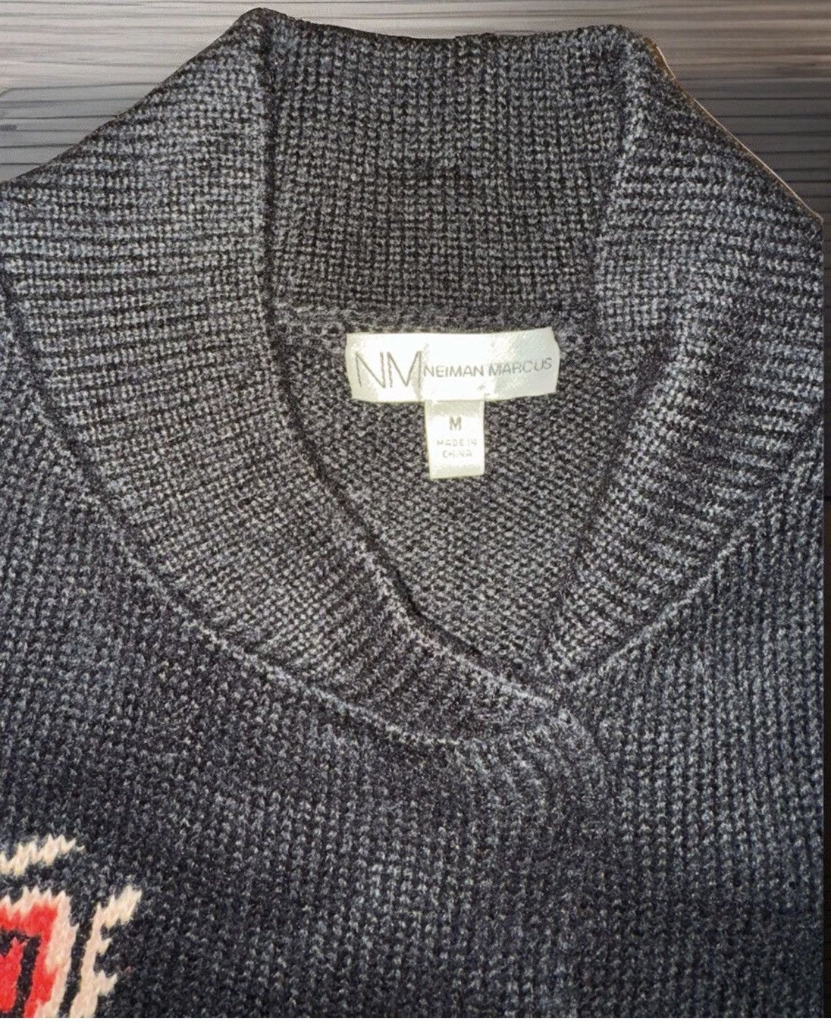 Neiman Marcus Neiman Marcus Embroidered Floral Cardigan Black M Size M / US 6-8 / IT 42-44 - 3 Thumbnail