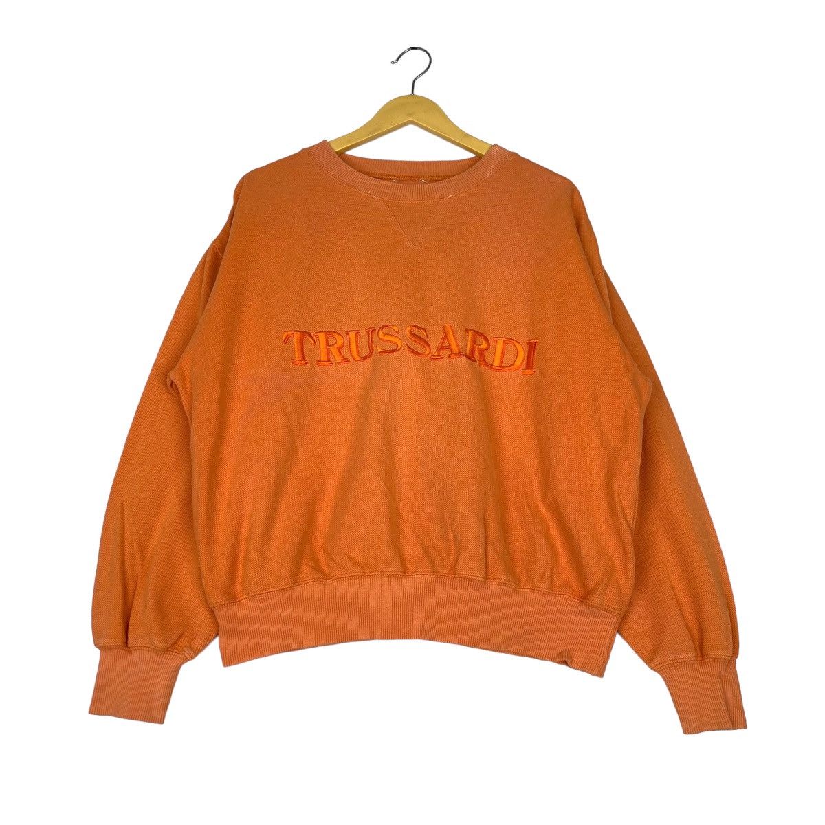 Trussardi × Vintage Vintage Trussardi Embroidered Crewneck Sweatshirt Size L Size US L / EU 52-54 / 3 - 1 Thumbnail