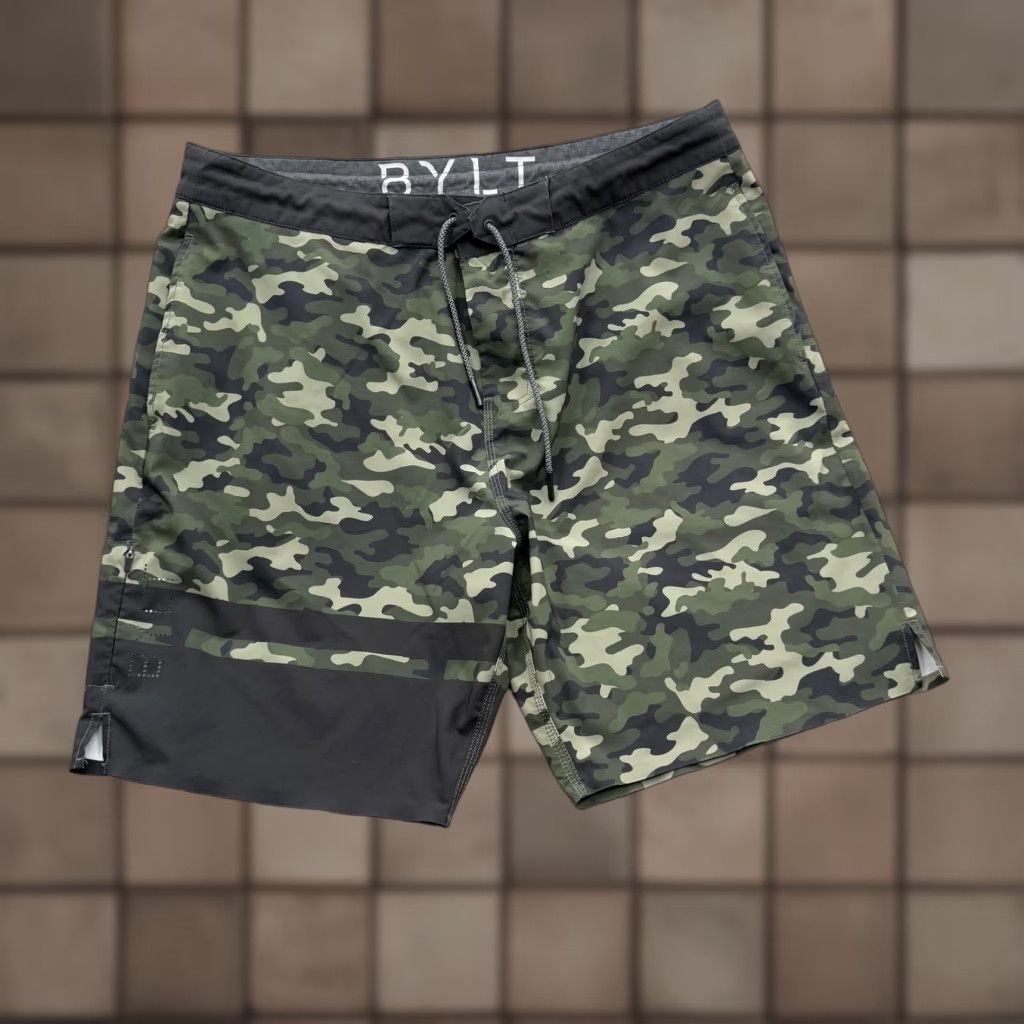 Swims BYLT Board Shorts Mens 2XL Green Camouflage Quick Dry Drawstring Stretch Beach Coastal Pattern Camouflage, Rear Pocket Womens? Mens Size US 39 - 1 Thumbnail