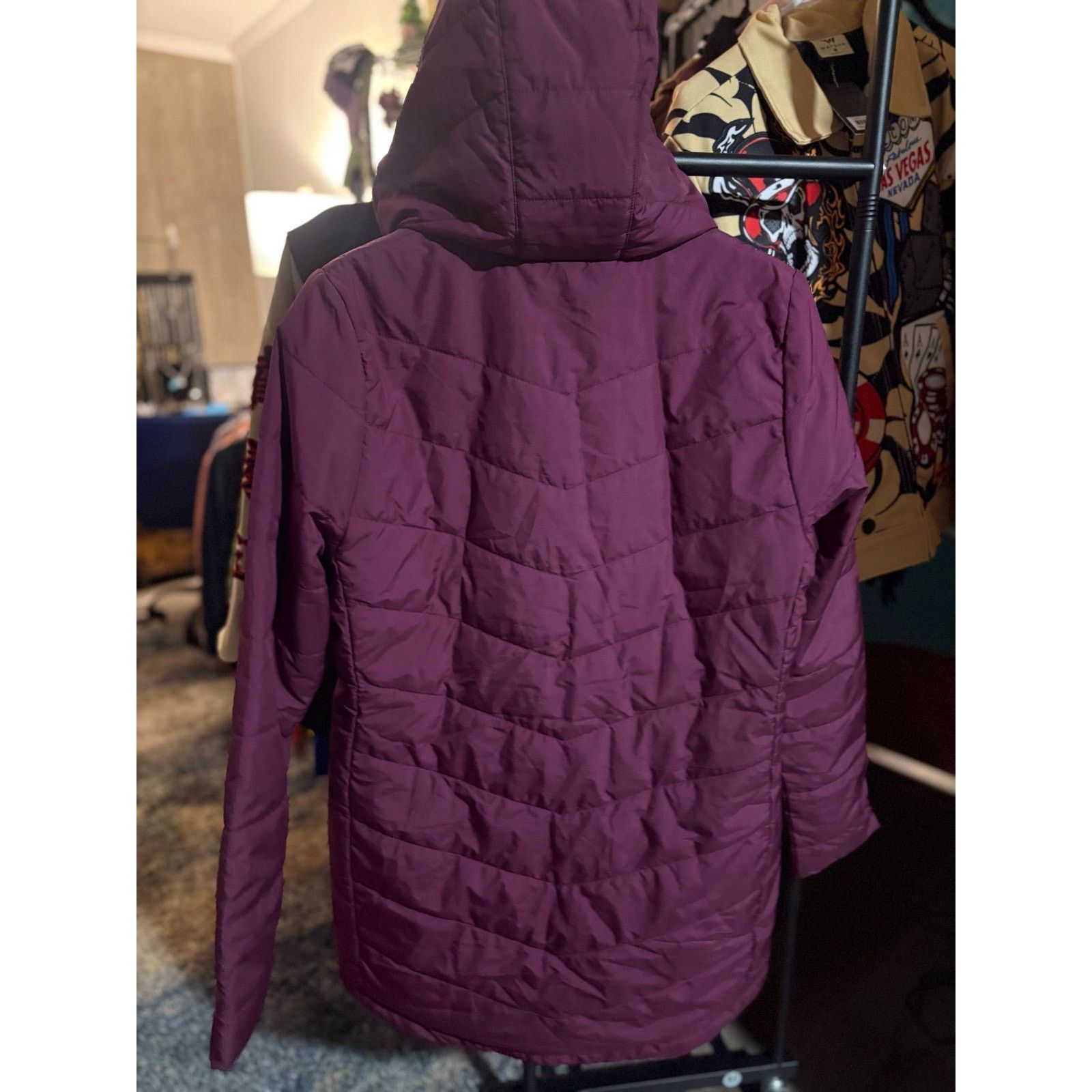 The North Face NEW SZ M - Woman's North Face Puffer Coat, Plum Size M / US 6-8 / IT 42-44 - 3 Thumbnail