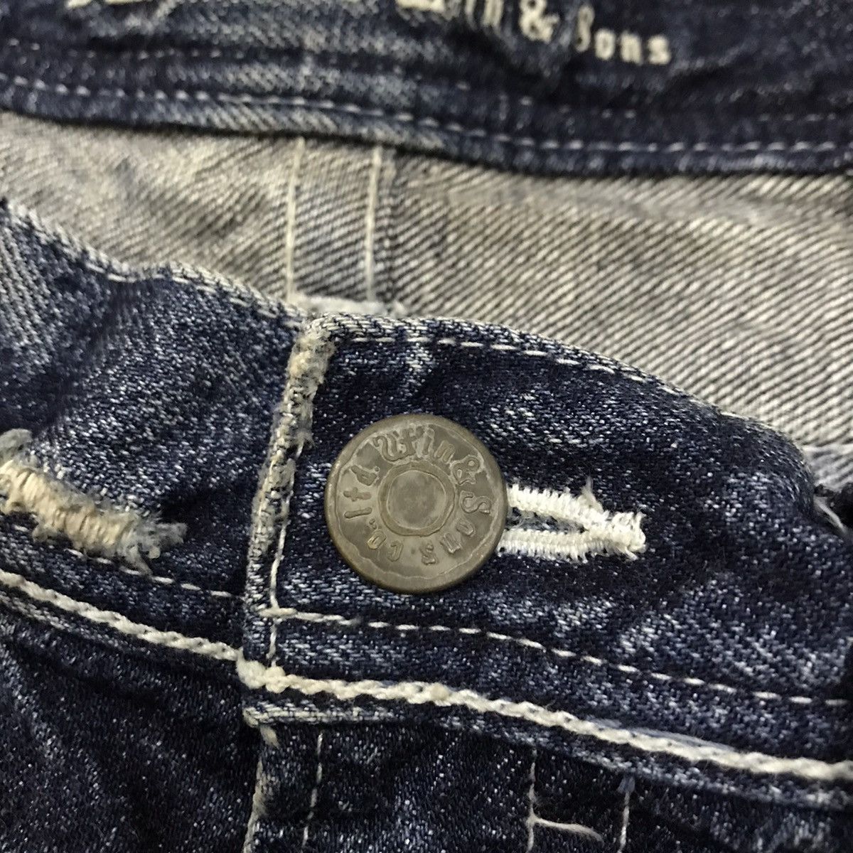 &SONS Vintage Delay Ufin & Sons Distressed Denim Flare Jeans Size US 32 / EU 48 - 15 Thumbnail