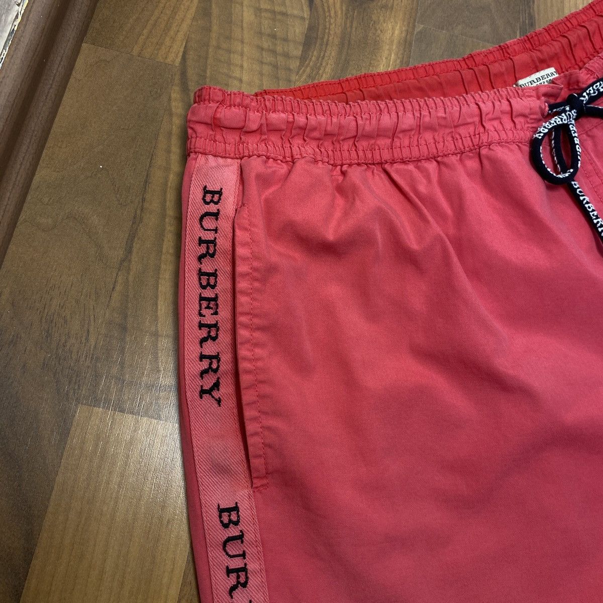 Burberry Swimmer Shirt Burberry London Pink Size US 32 / EU 48 - 3 Thumbnail