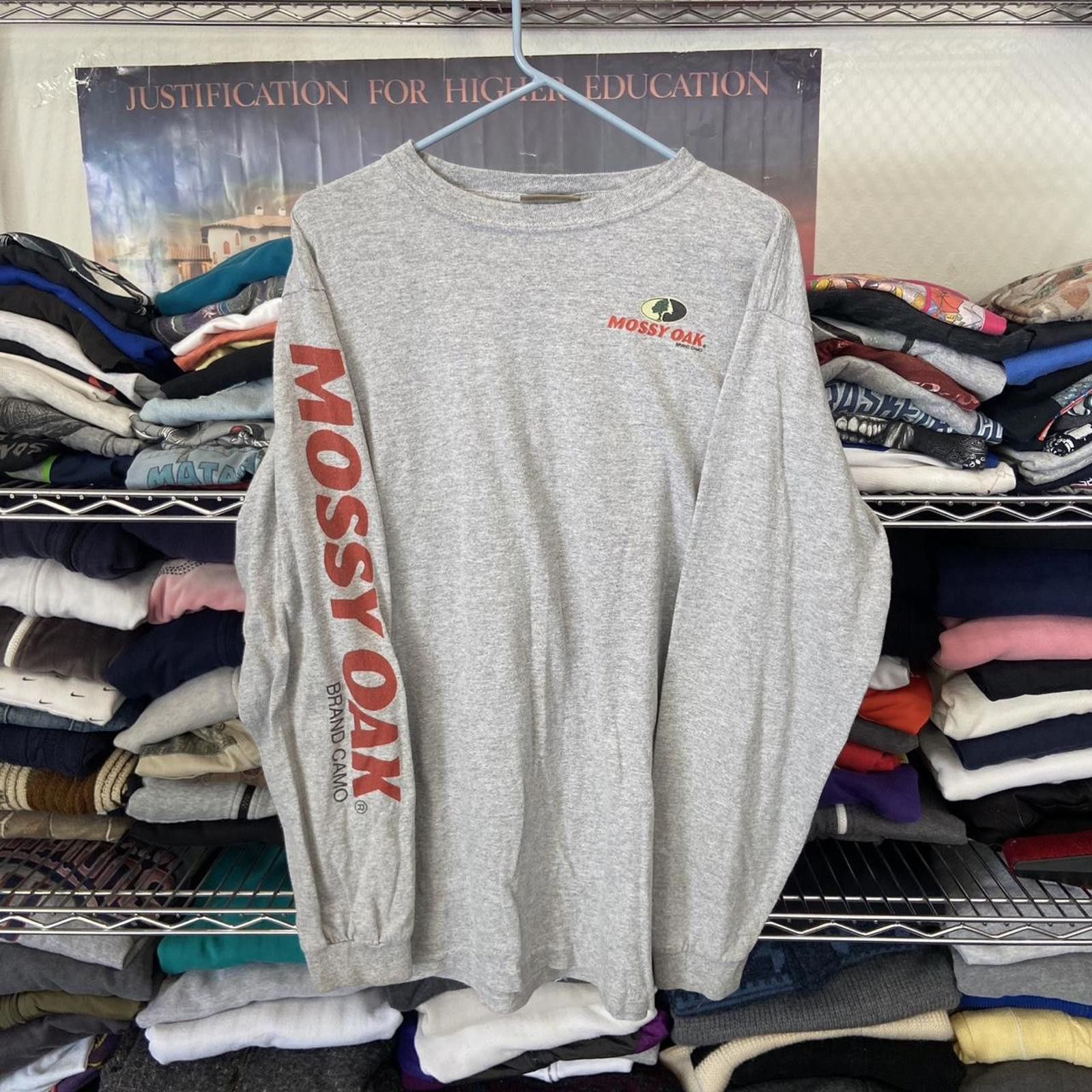 Jerzees Vtg jerzees outdoors mossy oak long sleeve shirt size M Size US M / EU 48-50 / 2 - 1 Thumbnail