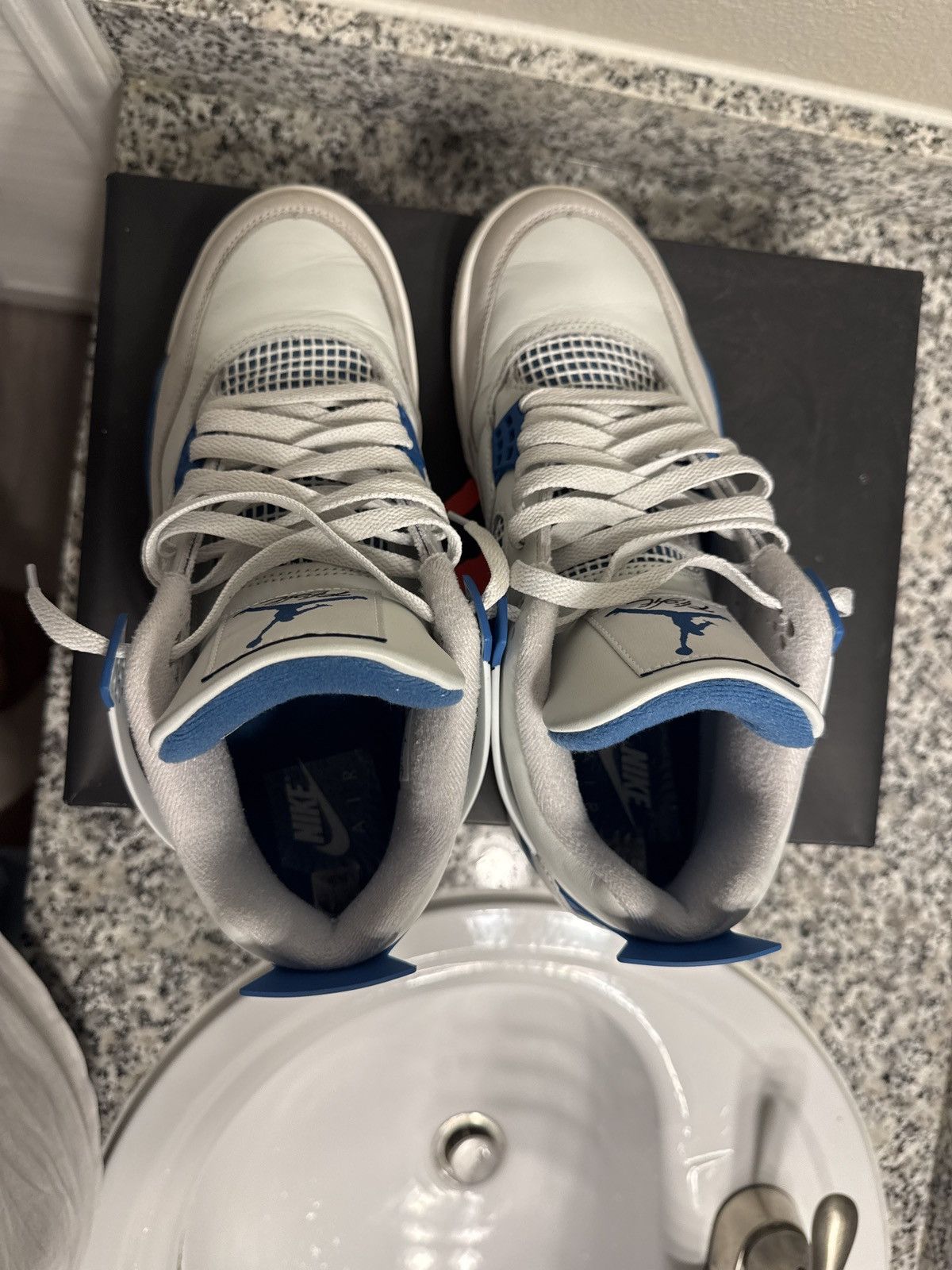 Nike Jordan 4 Military Blue Size US 9.5 / EU 42-43 - 6 Thumbnail