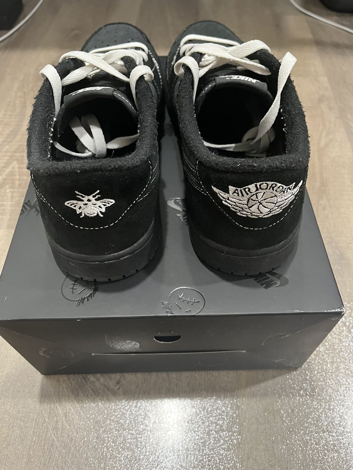 Jordan Brand × Travis Scott Jordan 1 Travis Scott Low “Black Phantom” Size US 11 / EU 44 - 3 Thumbnail