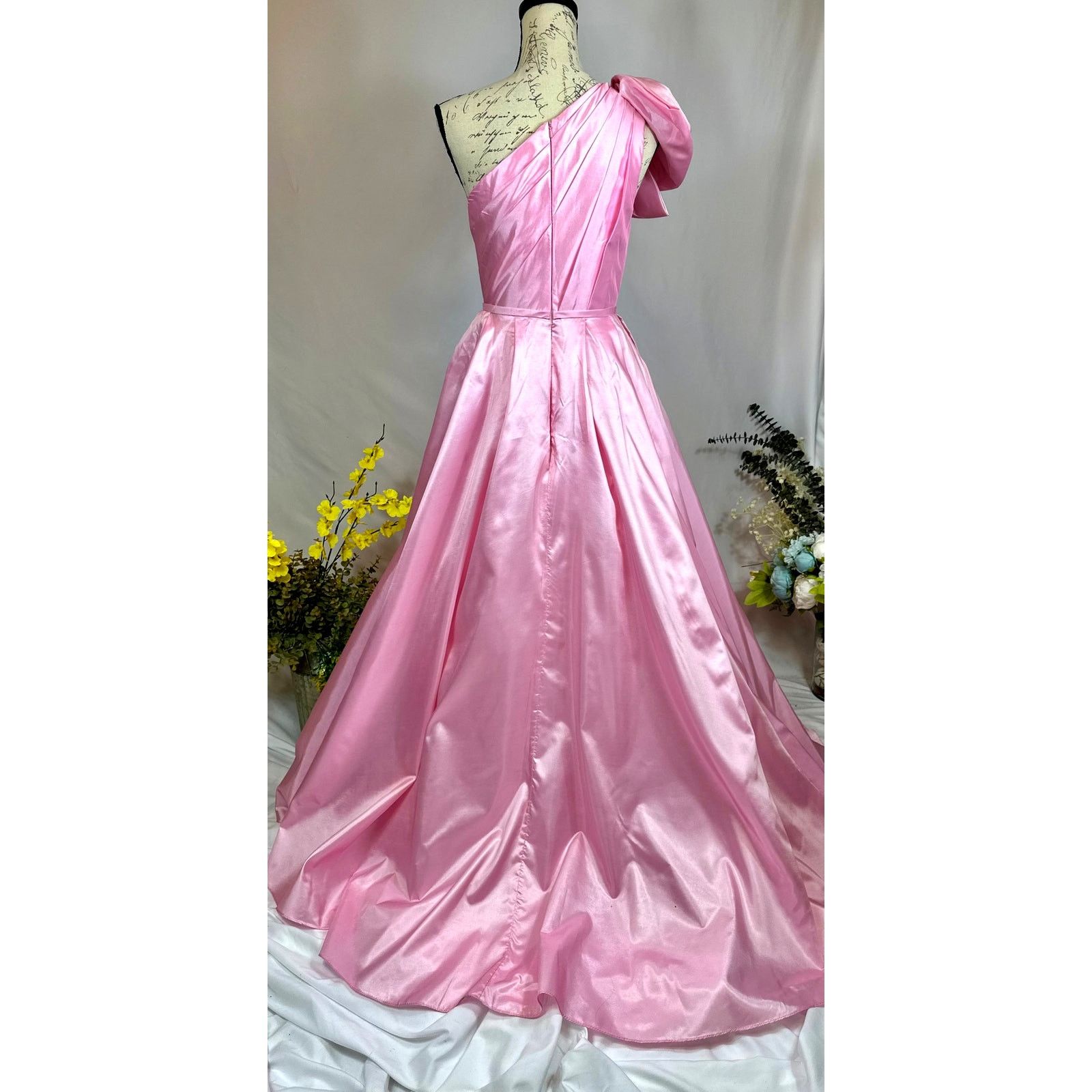 Other Mac Duggal One Shoulder Large Bow Pleated Gown Ice Pink 2 Size XS / US 0-2 / IT 36-38 - 11 Thumbnail