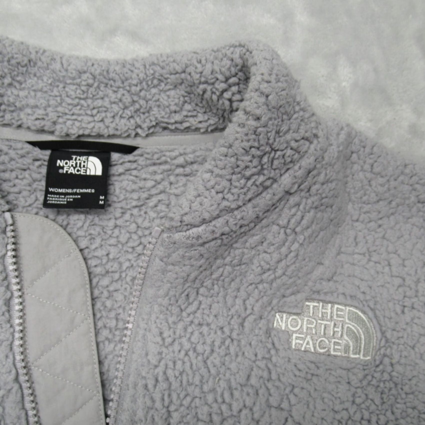 The North Face The North Face Jacket Womens Medium Gray Banded Collar Pockets Fleece Full Zip Size M / US 6-8 / IT 42-44 - 5 Thumbnail