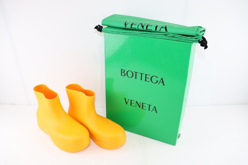 Bottega Veneta o1rshd1 Matt Rubber Puddle Ankle Boot in Tangerine Size US 9 / EU 42 - 1 Thumbnail