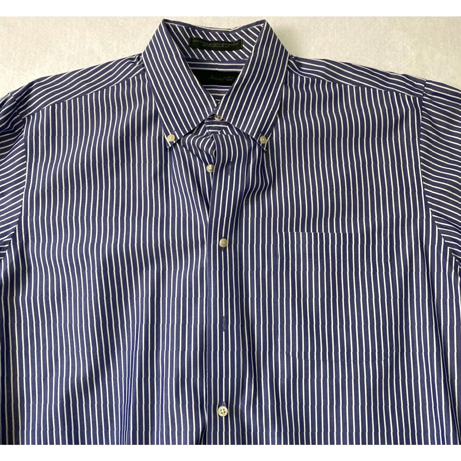 Vintage VINTAGE Marshall Fields Button-Up Shirt Men’s 16.5 36/37 Blue Long Sleeve Pocket Button-Up Collar Regular Big & Tall Mens Size US L / EU 52-54 / 3 - 2 Thumbnail
