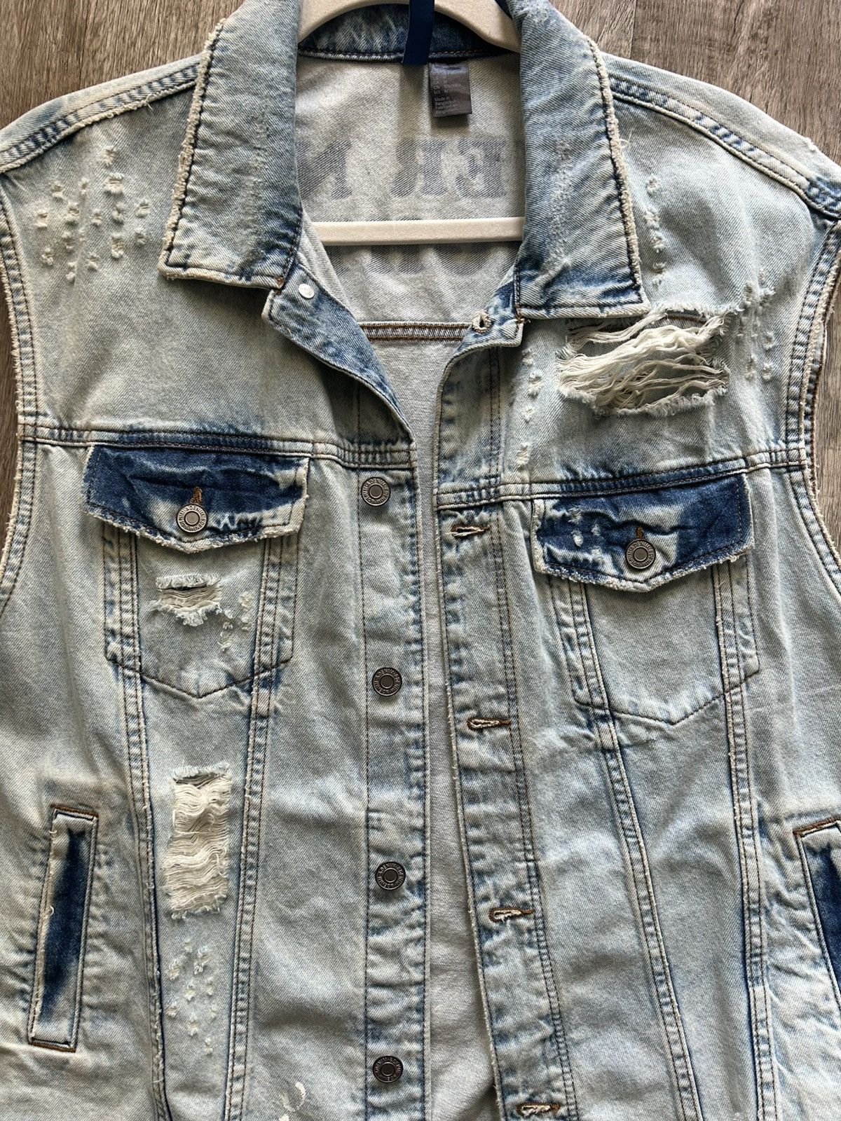 H&M H&M Blue denim vest Lovers not Fighters Size US M / EU 48-50 / 2 - 3 Thumbnail